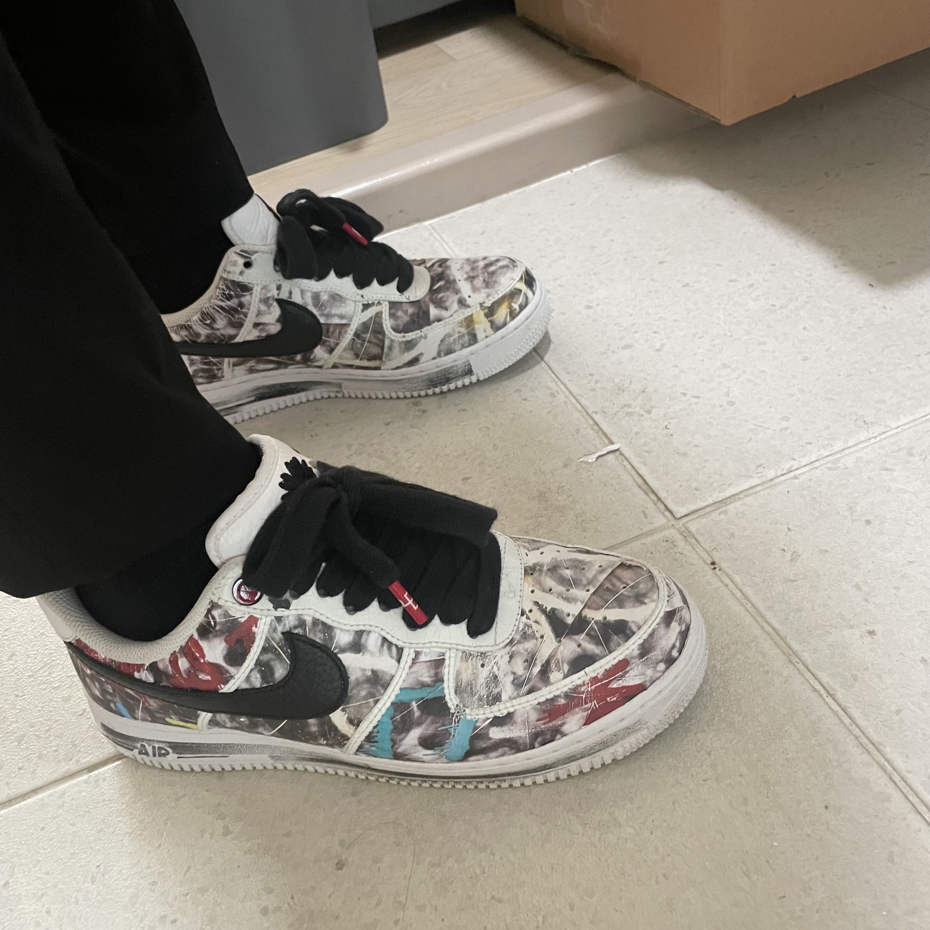 Nike x Peaceminusone Air Force 1 Low Para-Noise 2.0 착용 스타일 - 2