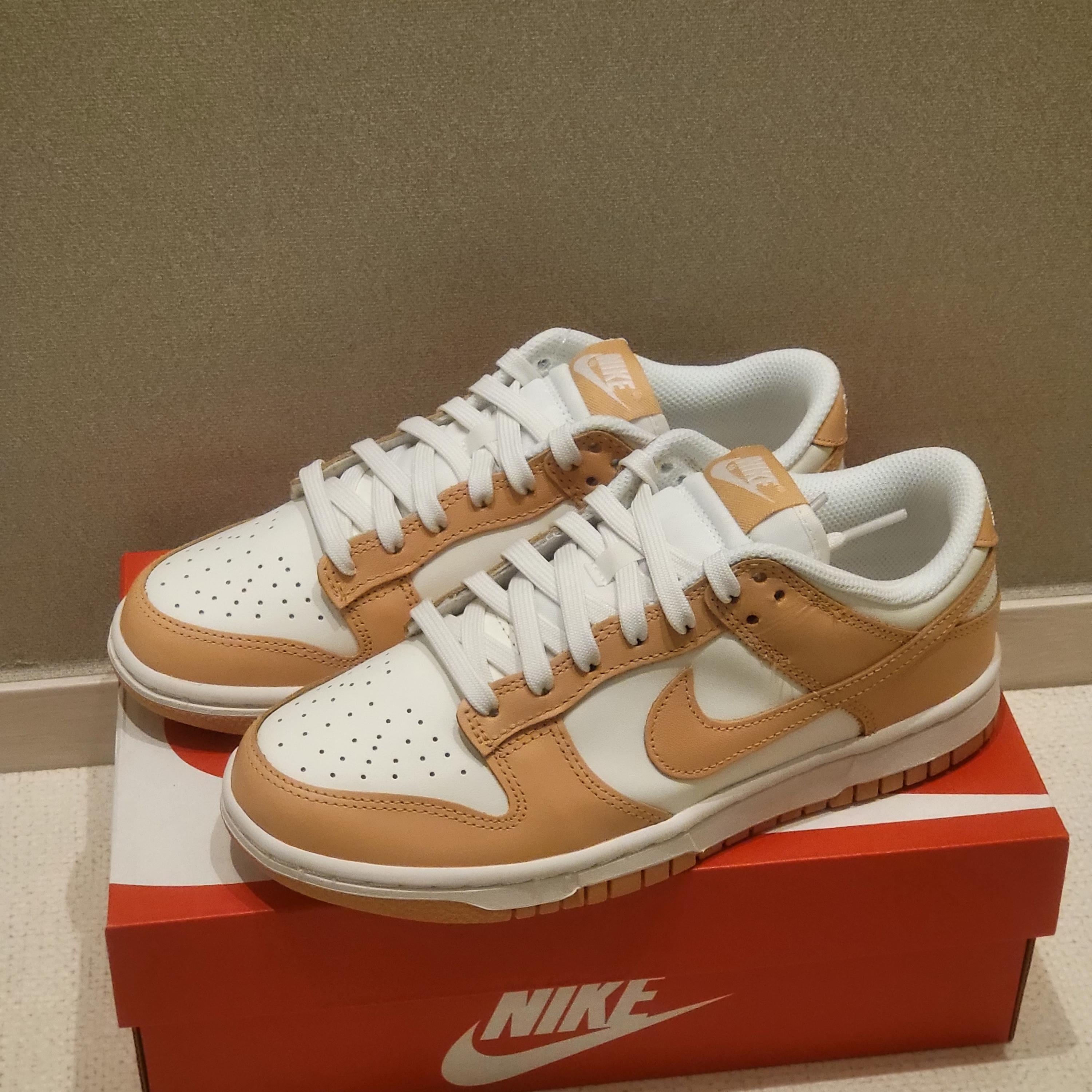 (W) Nike Dunk Low Harvest Moon 착용 스타일 - 3
