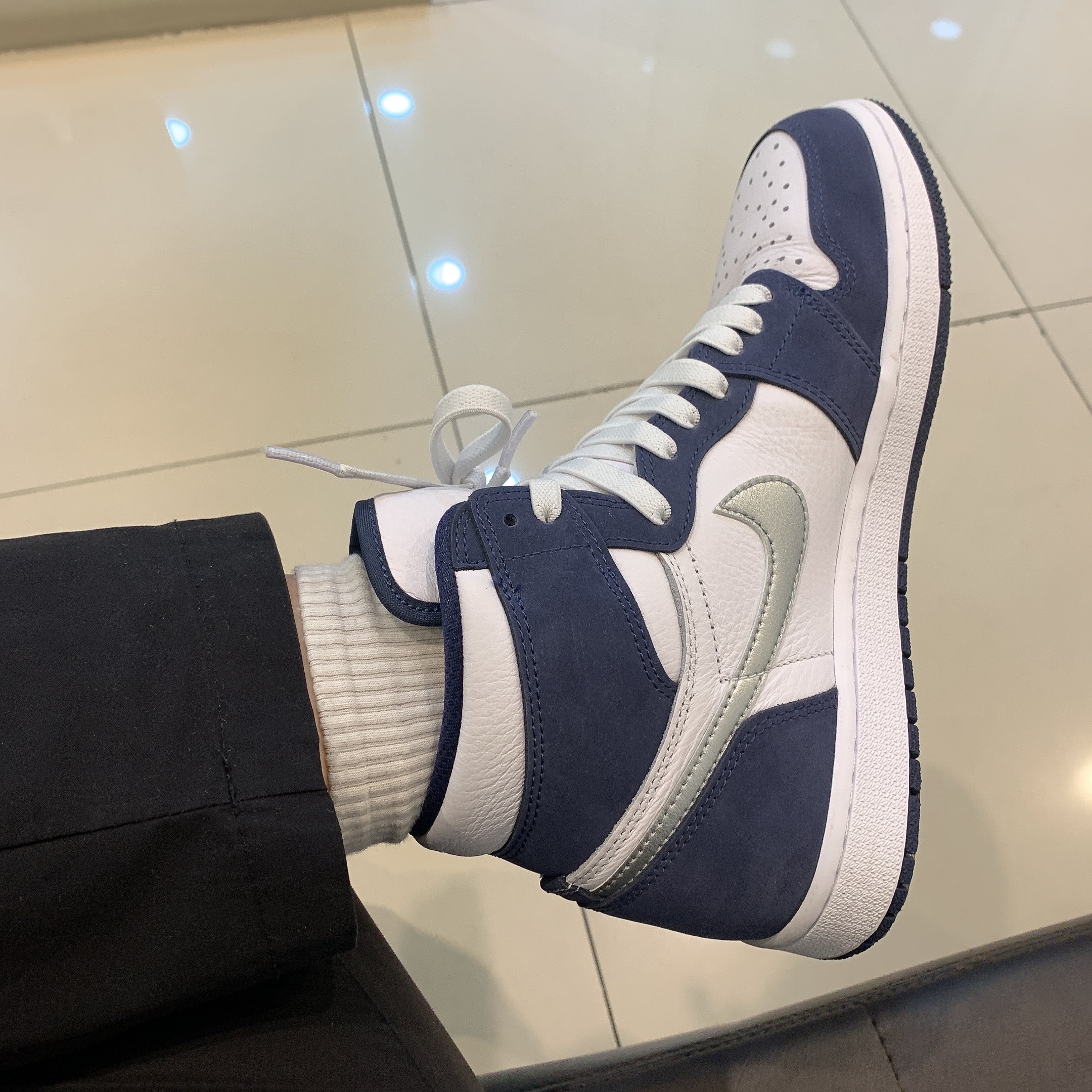 Jordan 1 Retro High OG CO.JP Midnight Navy 착용 스타일