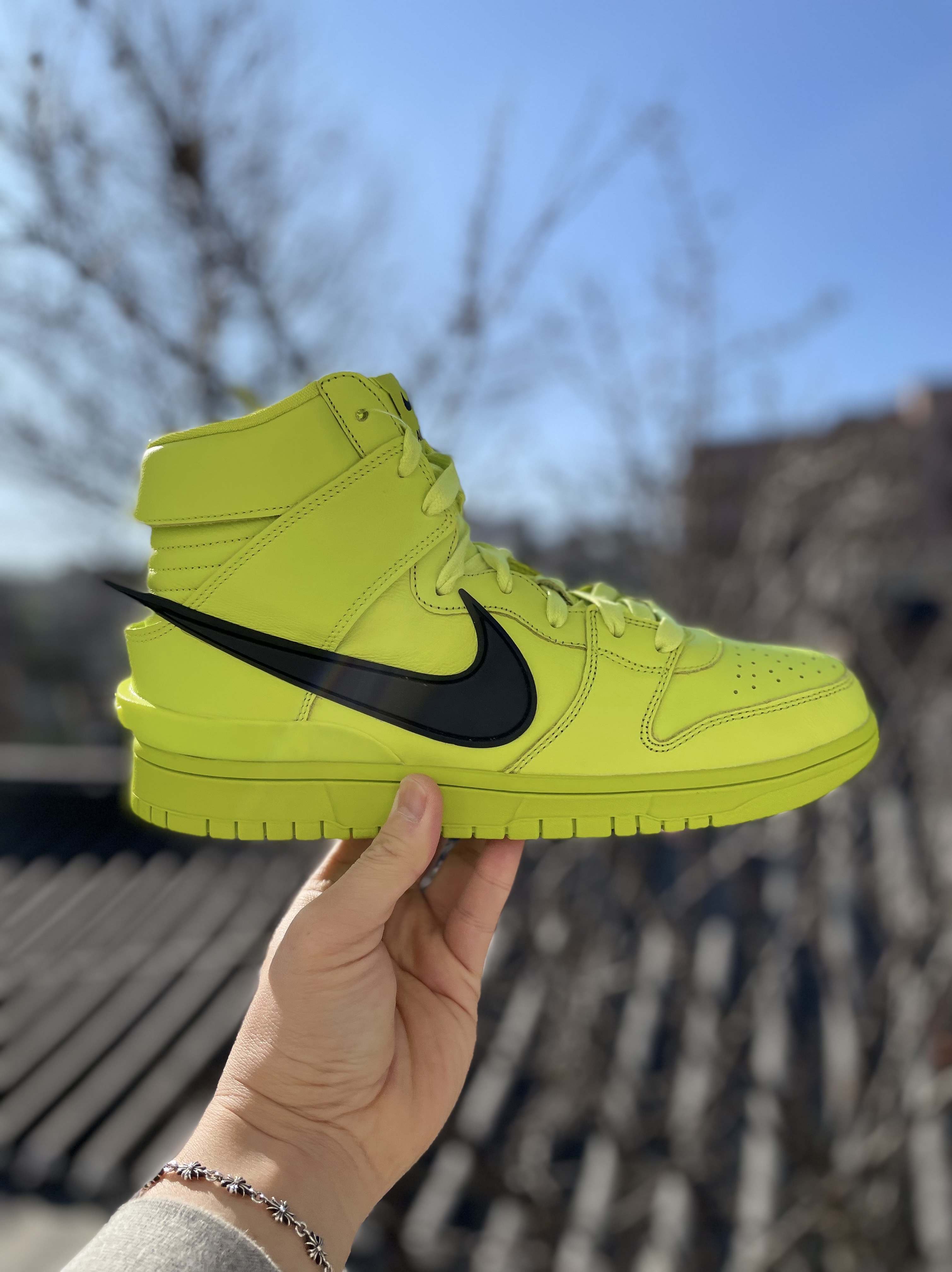 Nike x Ambush Dunk High Flash Lime 착용 스타일