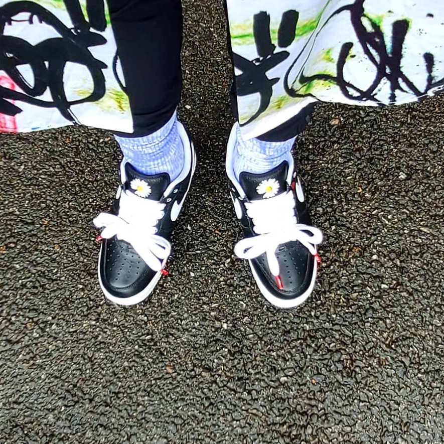 Nike x Ambush Dunk High Black, Jordan 5 x Off-White Retro SP Sail Fire Red 착용 스타일 - 3