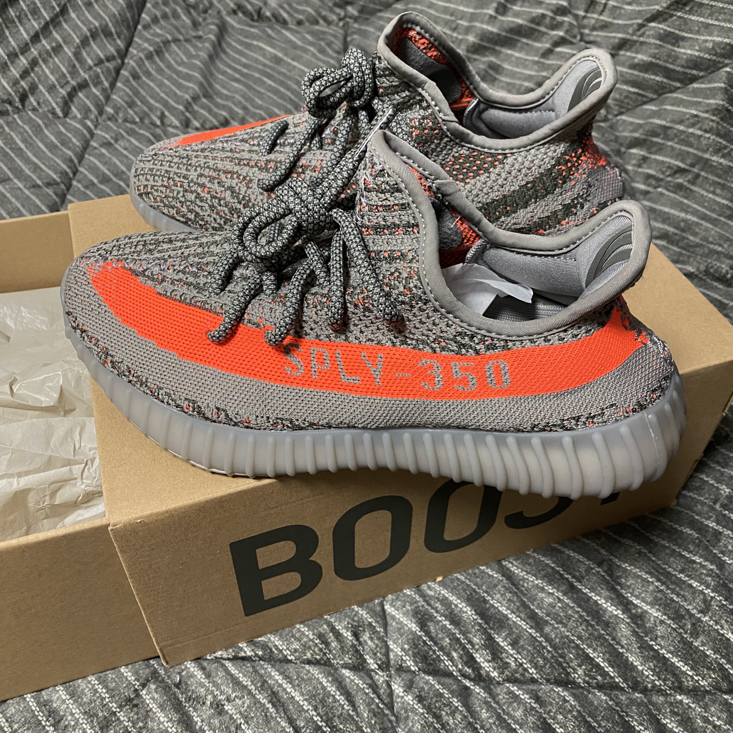 Adidas Yeezy Boost 350 V2 Beluga - Reflective 착용 스타일 - 1