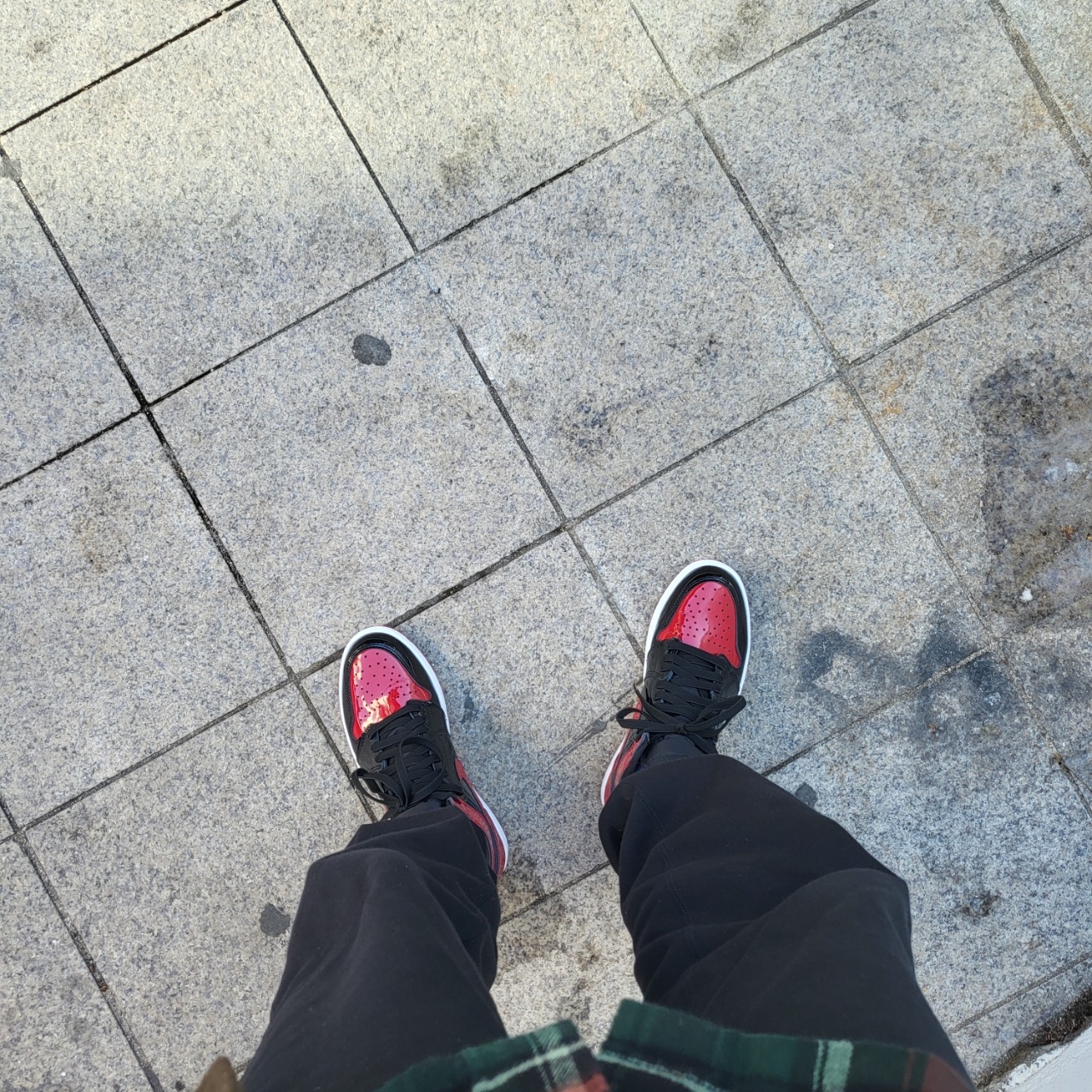 Jordan 1 Retro High OG Patent Bred, Jordan 1 Retro High OG Court Purple 2020 착용 스타일 - 2