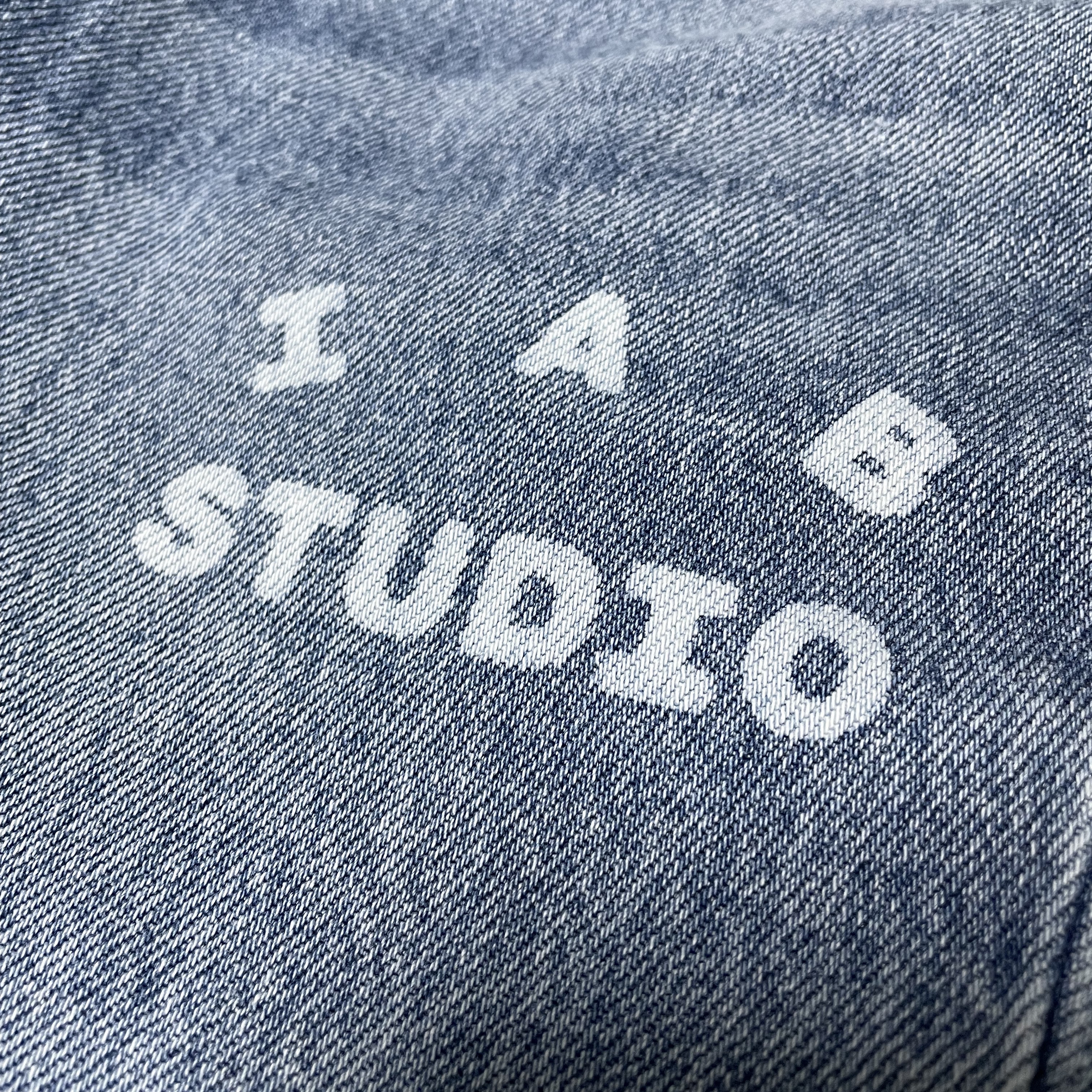 IAB Studio x Lee Denim Jeans Indigo Navy 착용 스타일