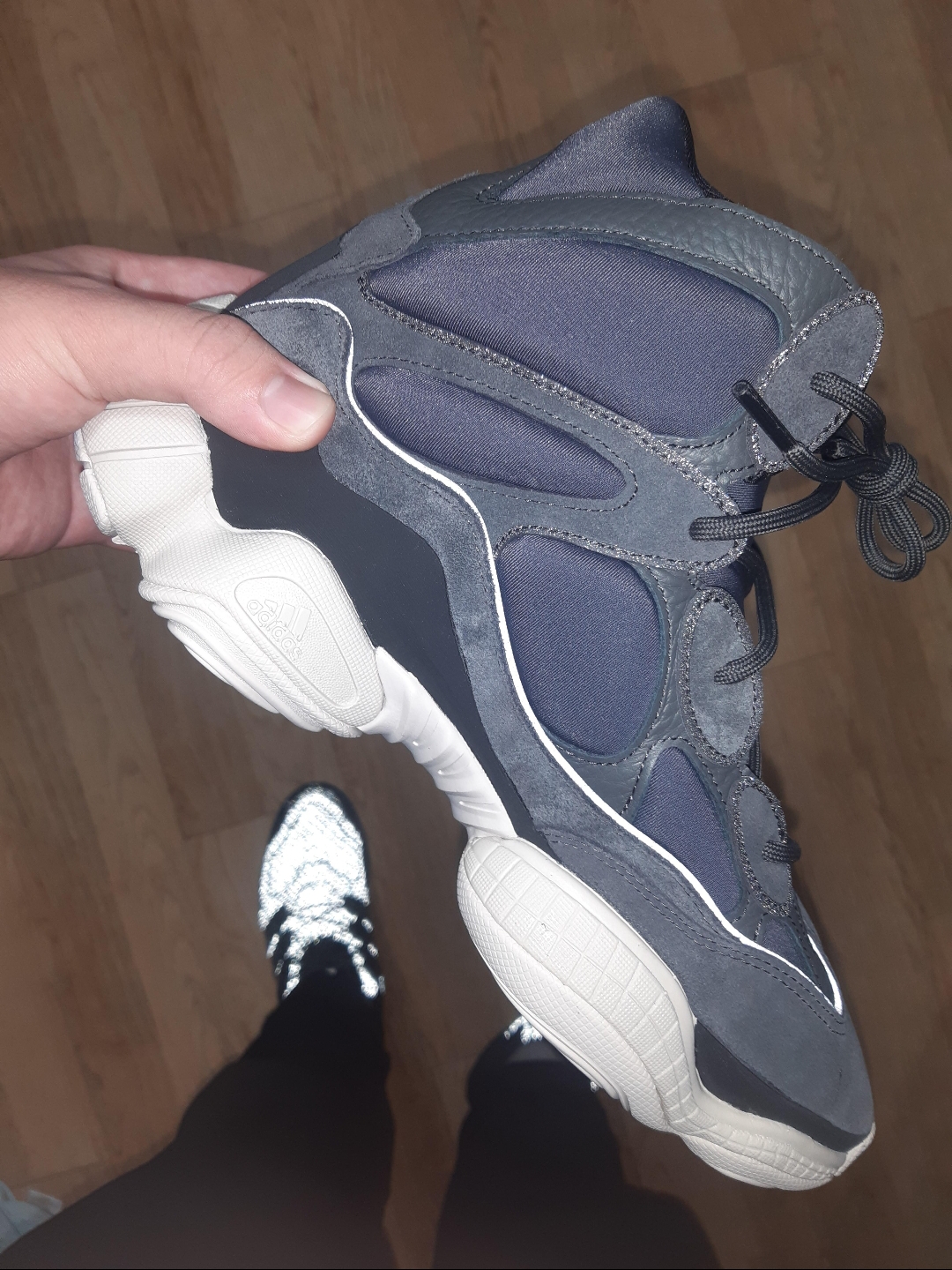 Adidas Yeezy 500 High Slate, Adidas x Show Me The Money Ultraboost 1.0 Black 착용 스타일