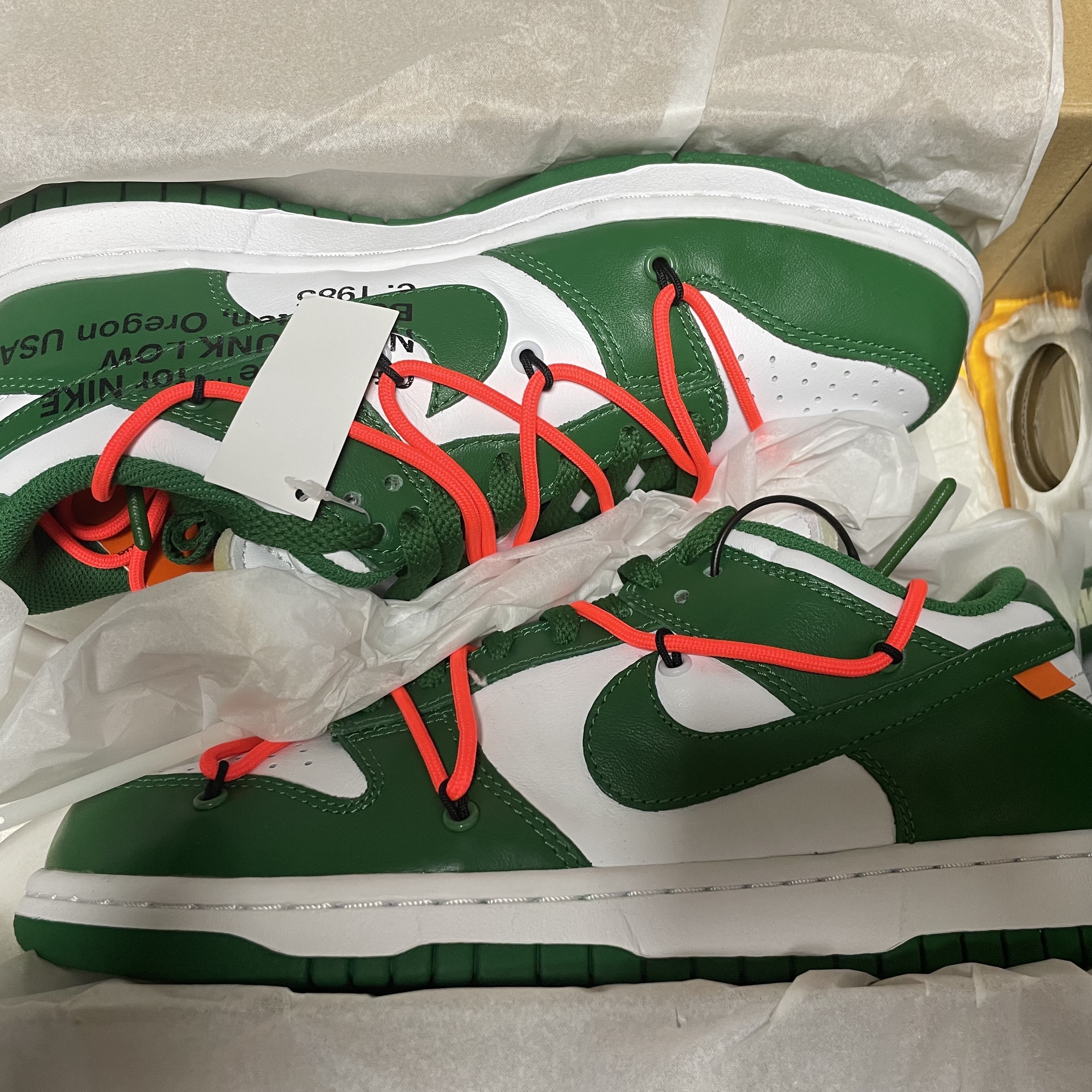 Nike x Off-White Dunk Low Pine Green 착용 스타일