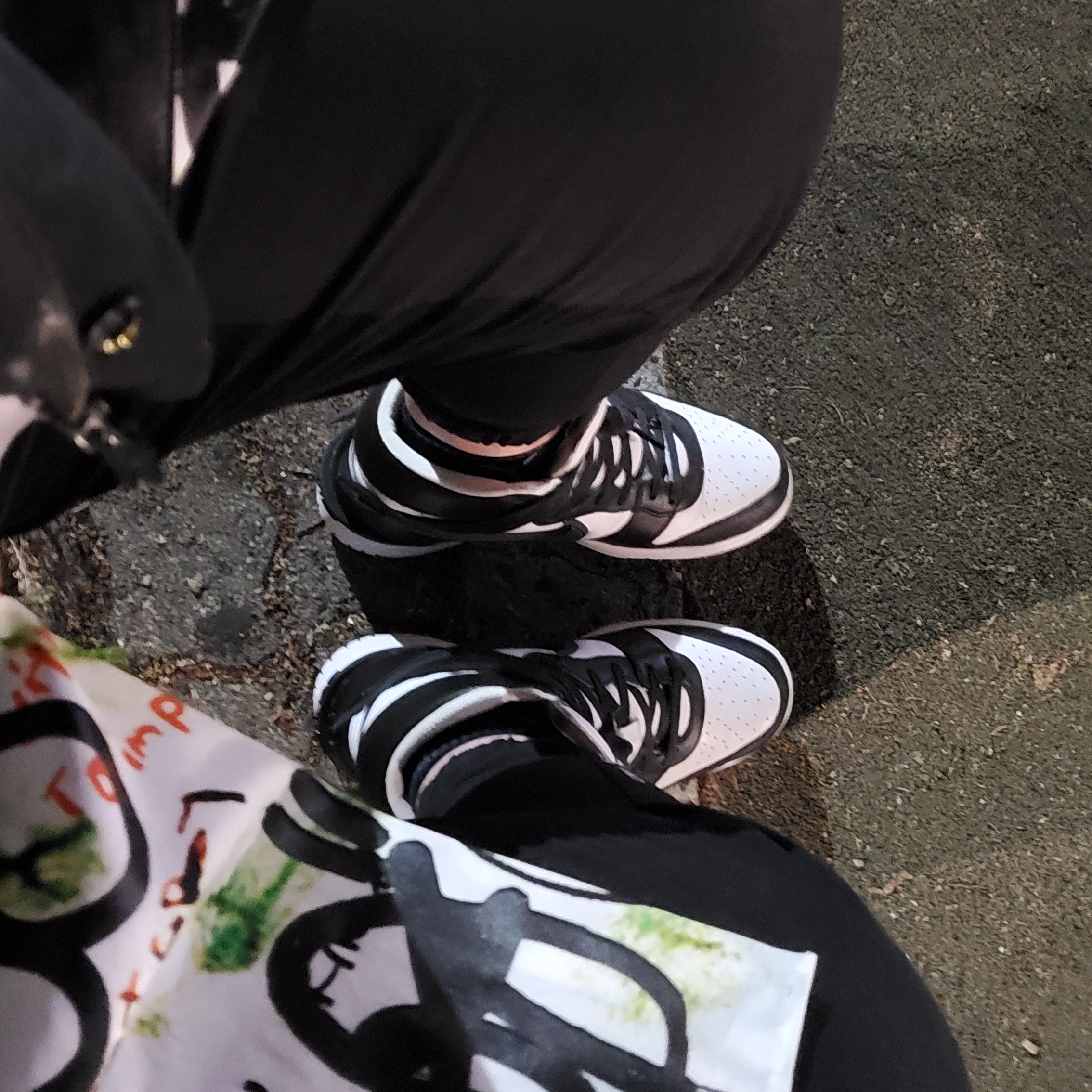Nike x Ambush Dunk High Black, Jordan 5 x Off-White Retro SP Sail Fire Red 착용 스타일 - 1