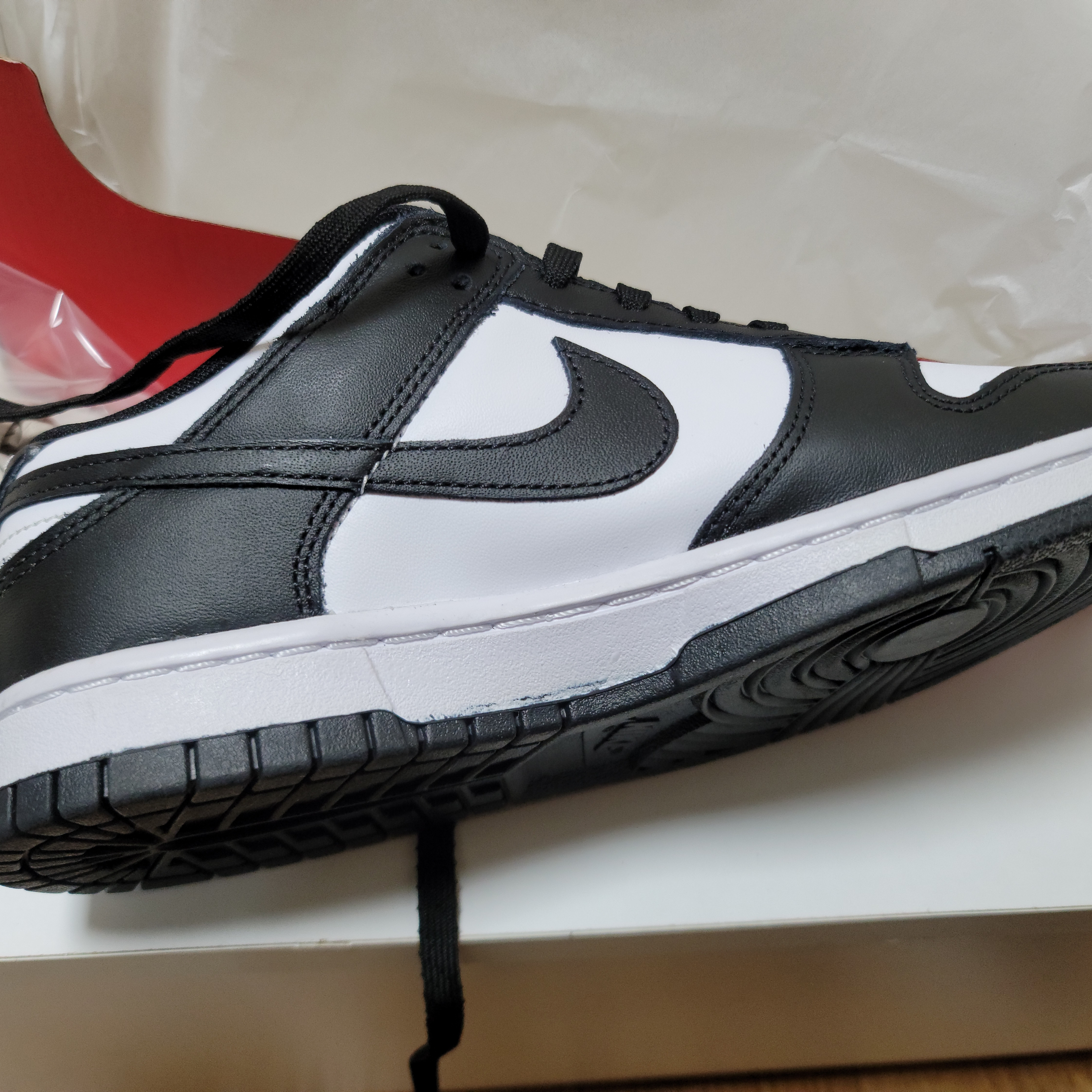 Nike Dunk Low Retro Black 착용 스타일 - 1