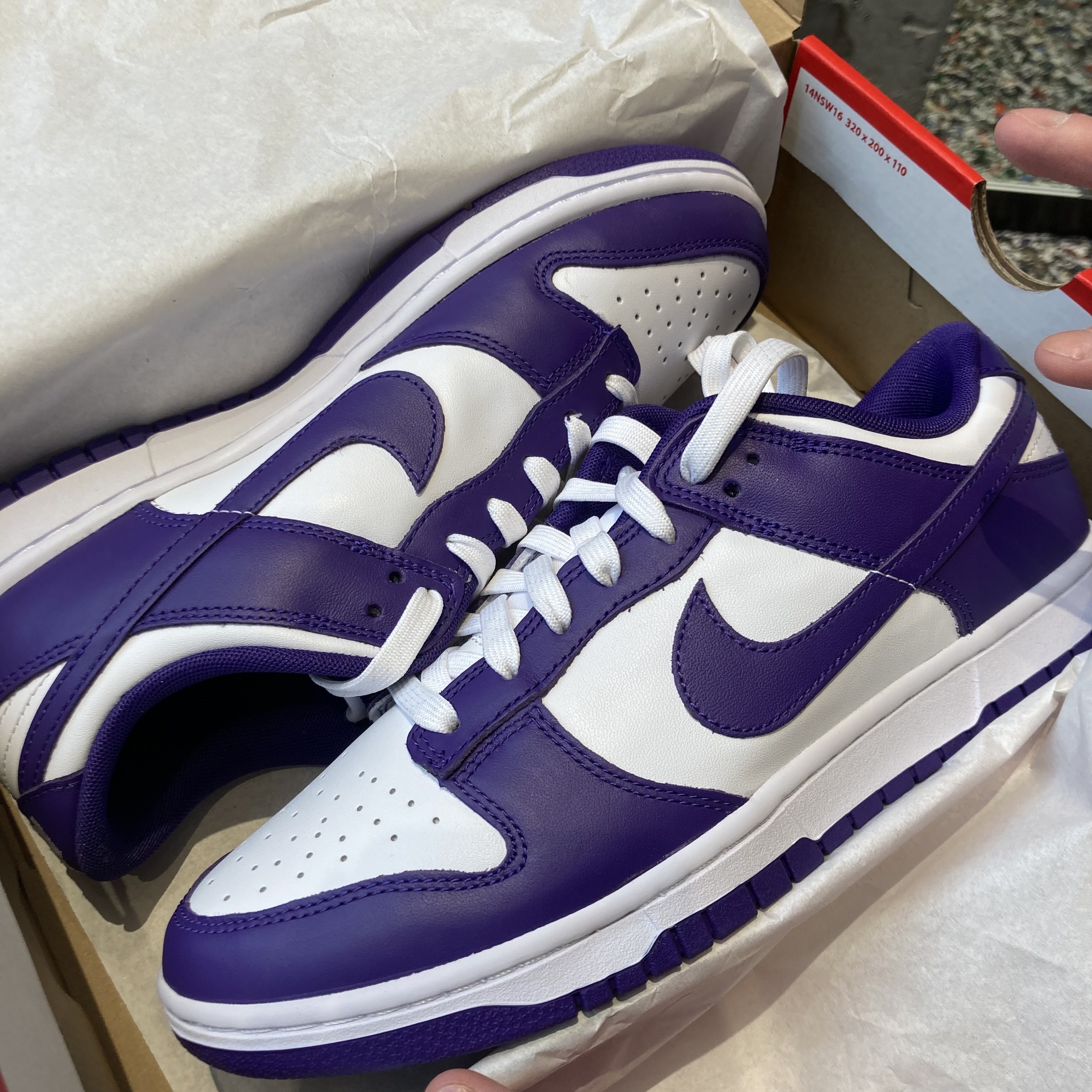 Nike Dunk Low Retro Championship Court Purple 착용 스타일