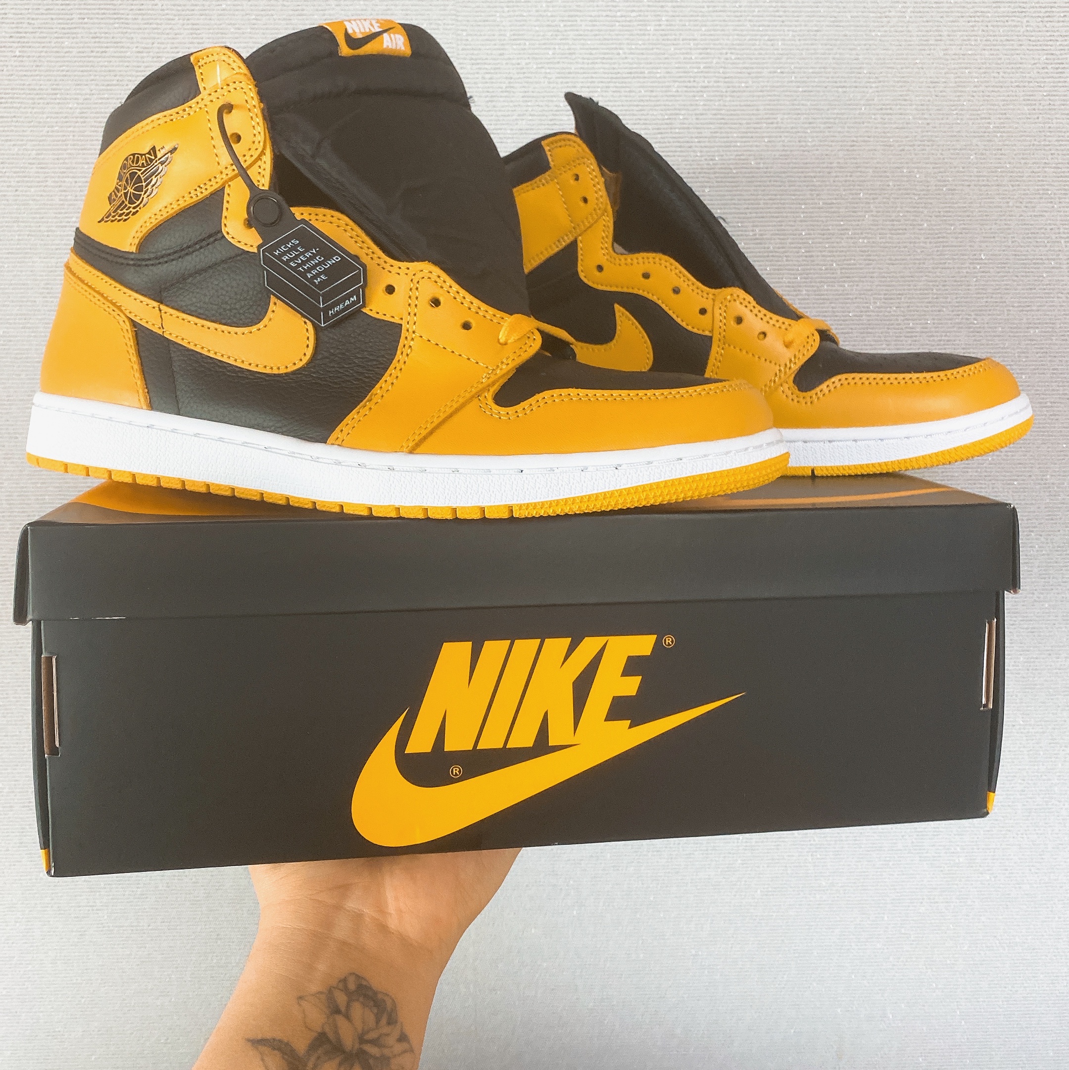 Jordan 1 Retro High OG Pollen 착용 스타일