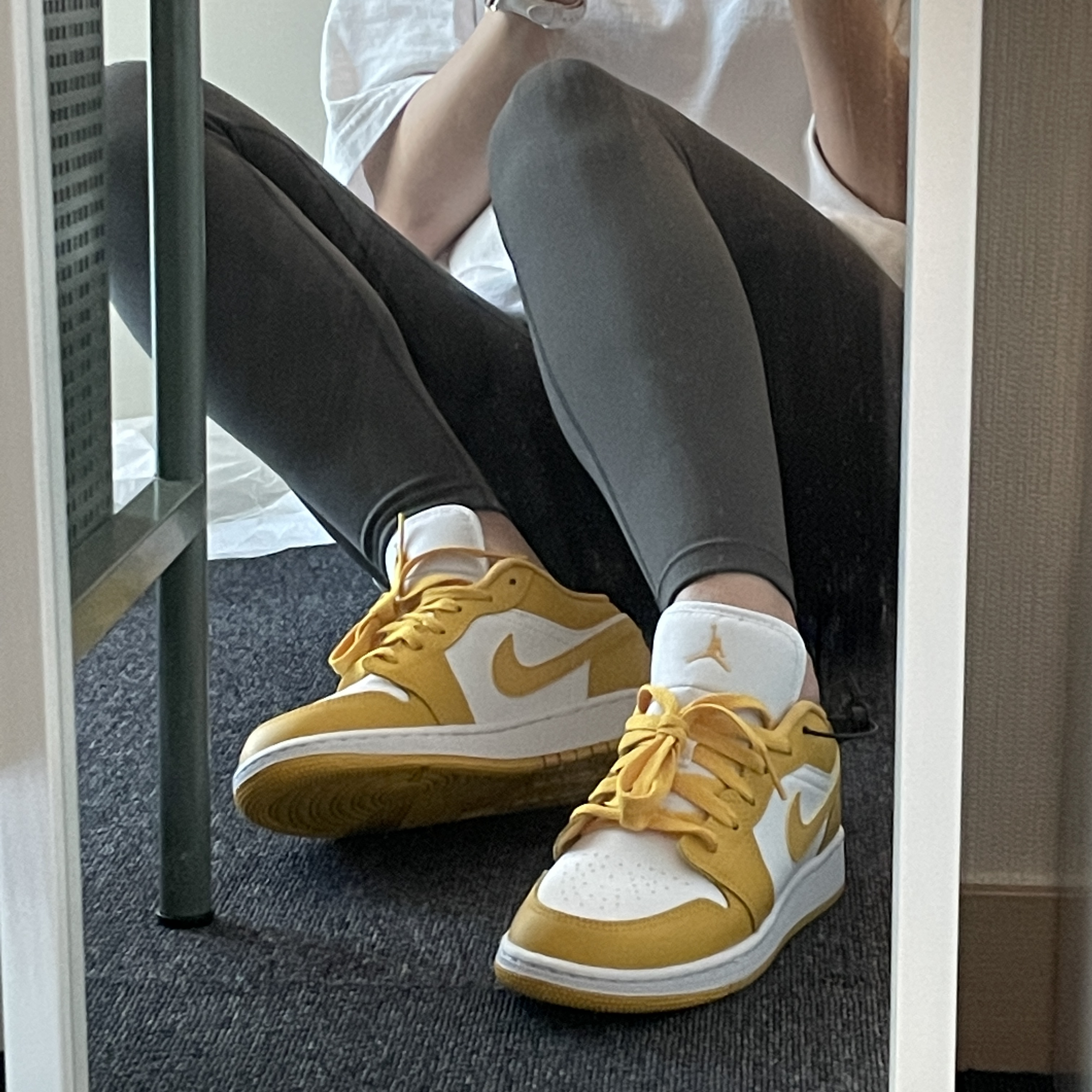 (GS) Jordan 1 Low Pollen 착용 스타일 - 2
