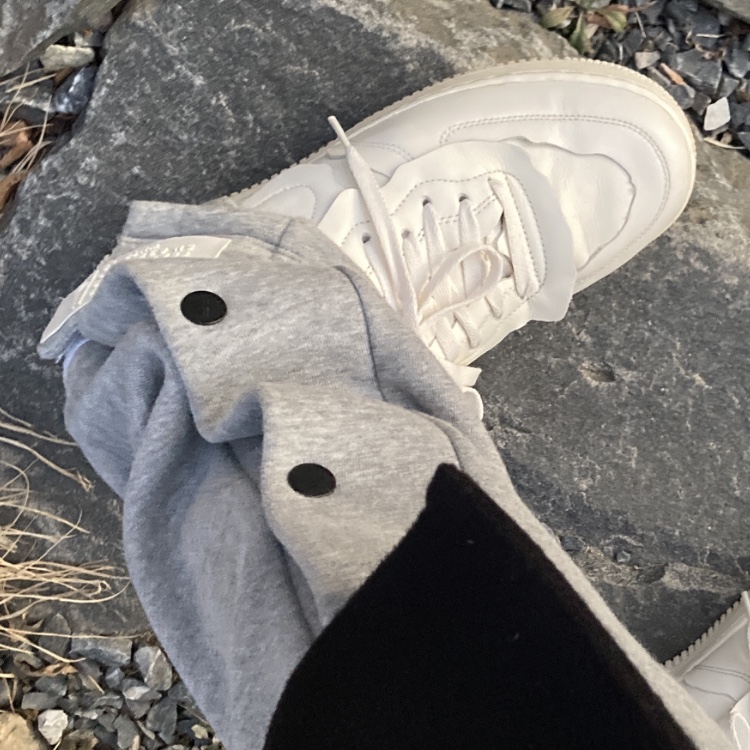 Nike x Comme des Garcons Homme Plus Air Force Mid White, Nike x Fear of God Warm Up Pants Dust 착용 스타일