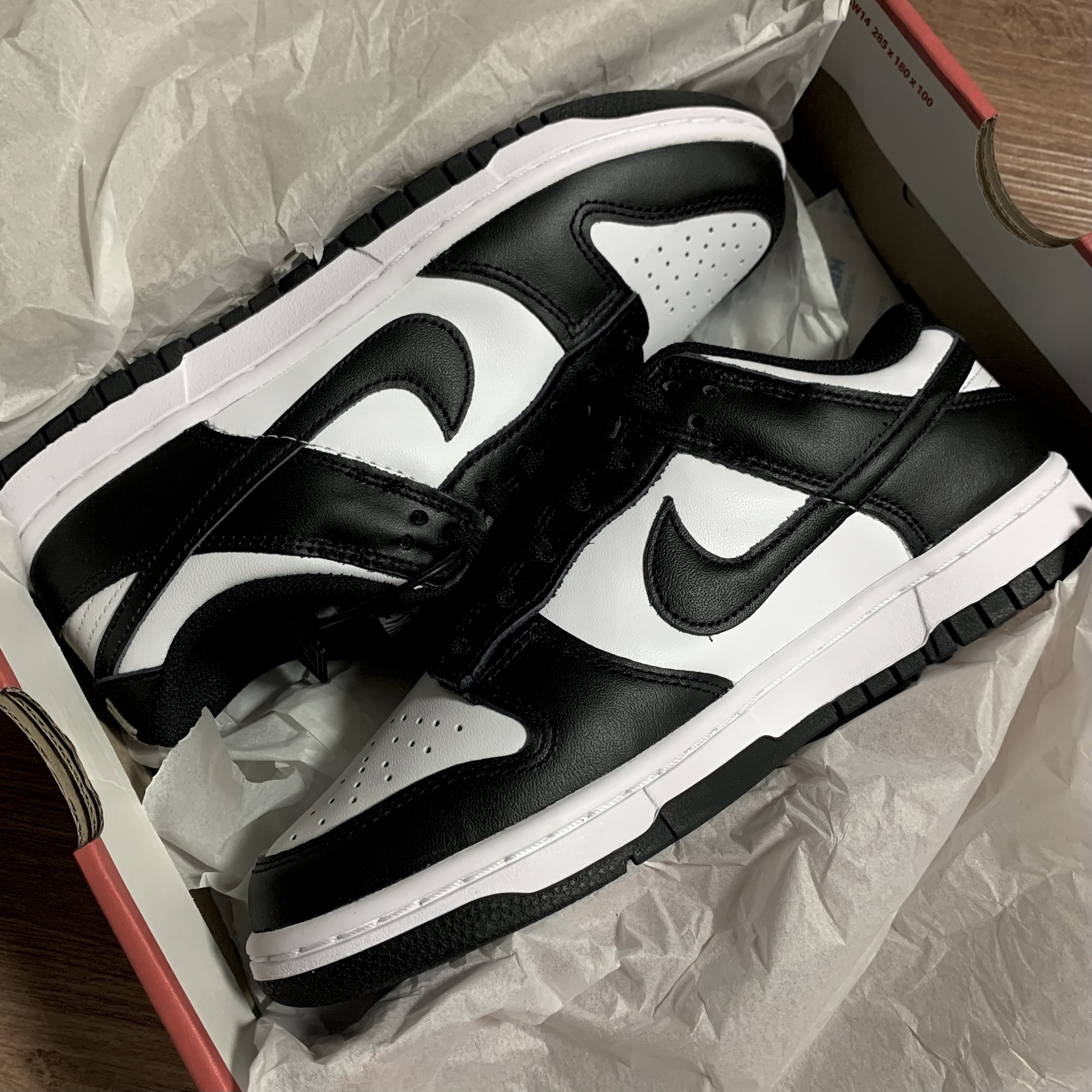 (W) Nike Dunk Low Black 착용 스타일