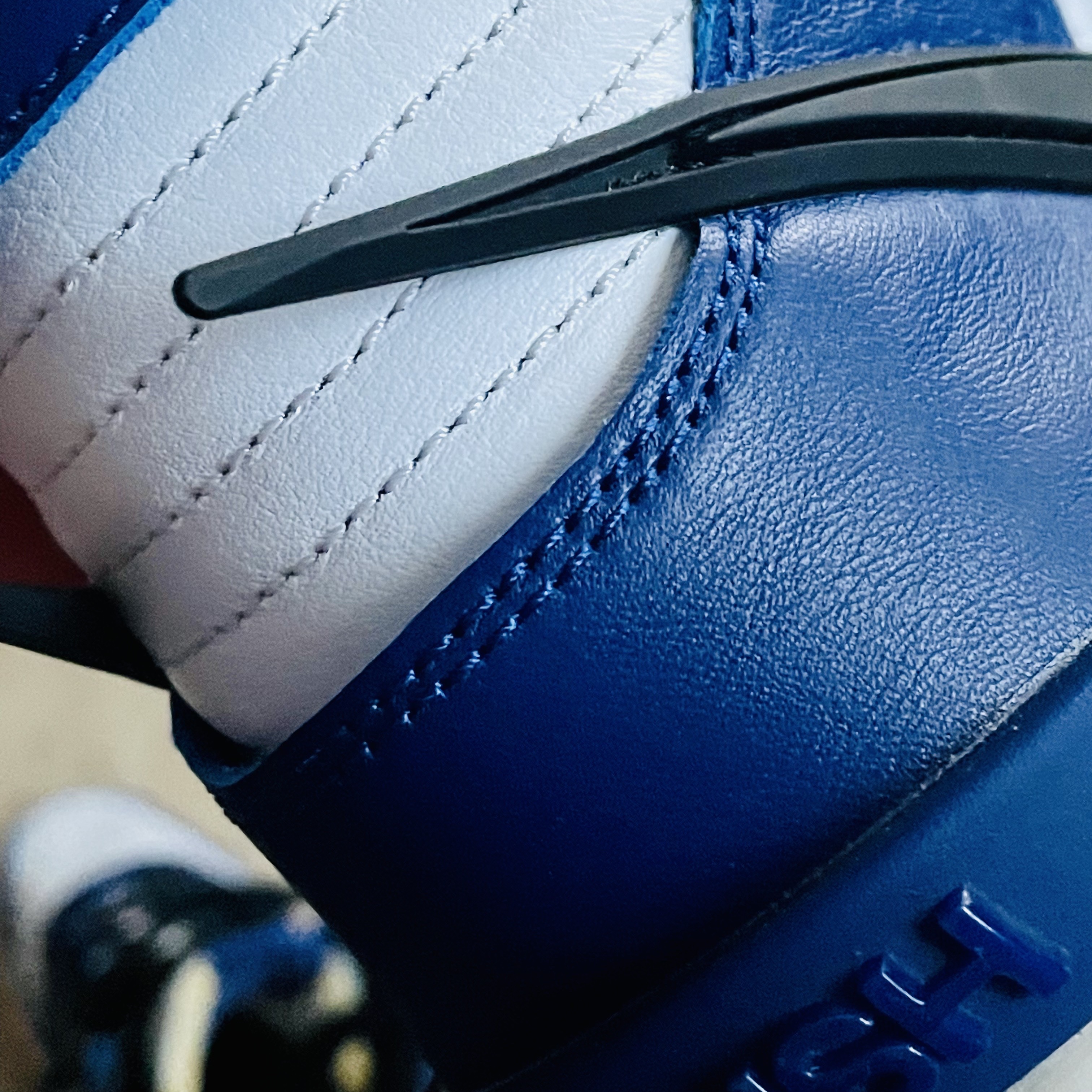 Nike x Ambush Dunk High Deep Royal Blue 착용 스타일 - 3