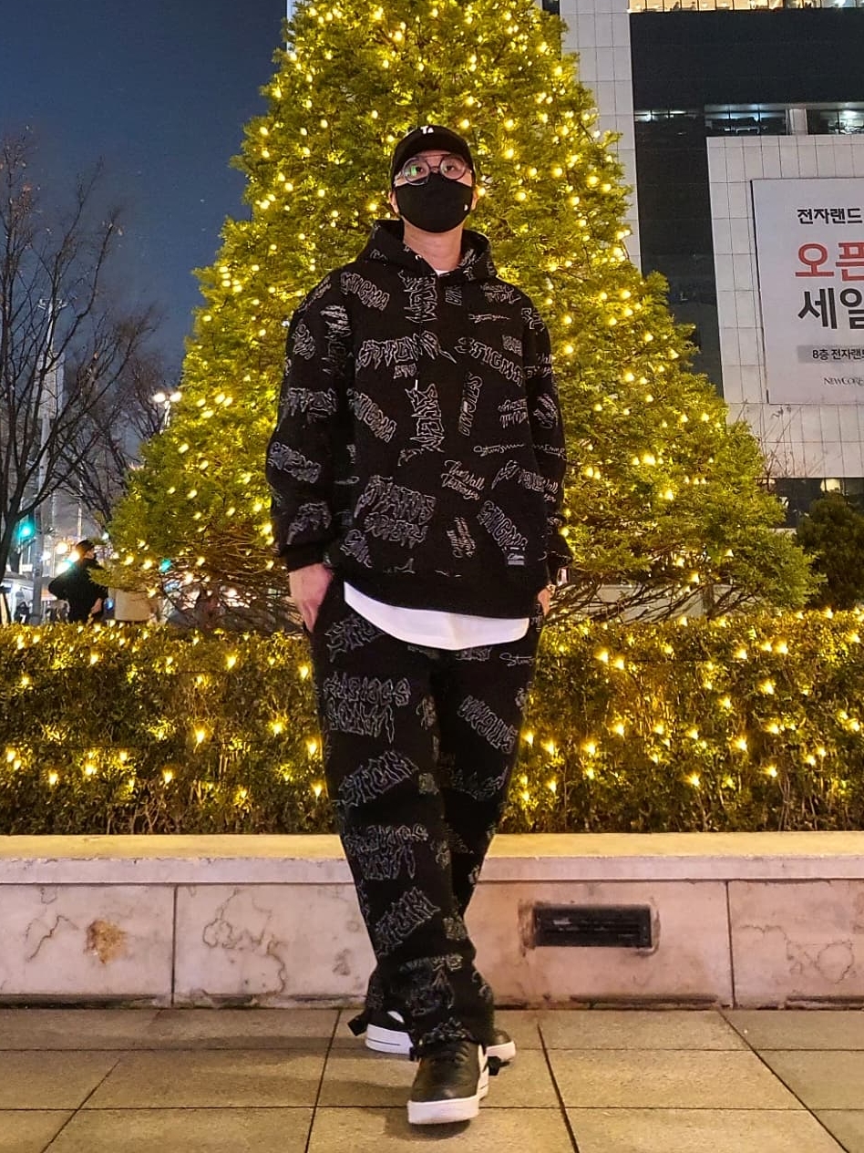 Nike Air Force 1 High Black White 착용 스타일 - 3