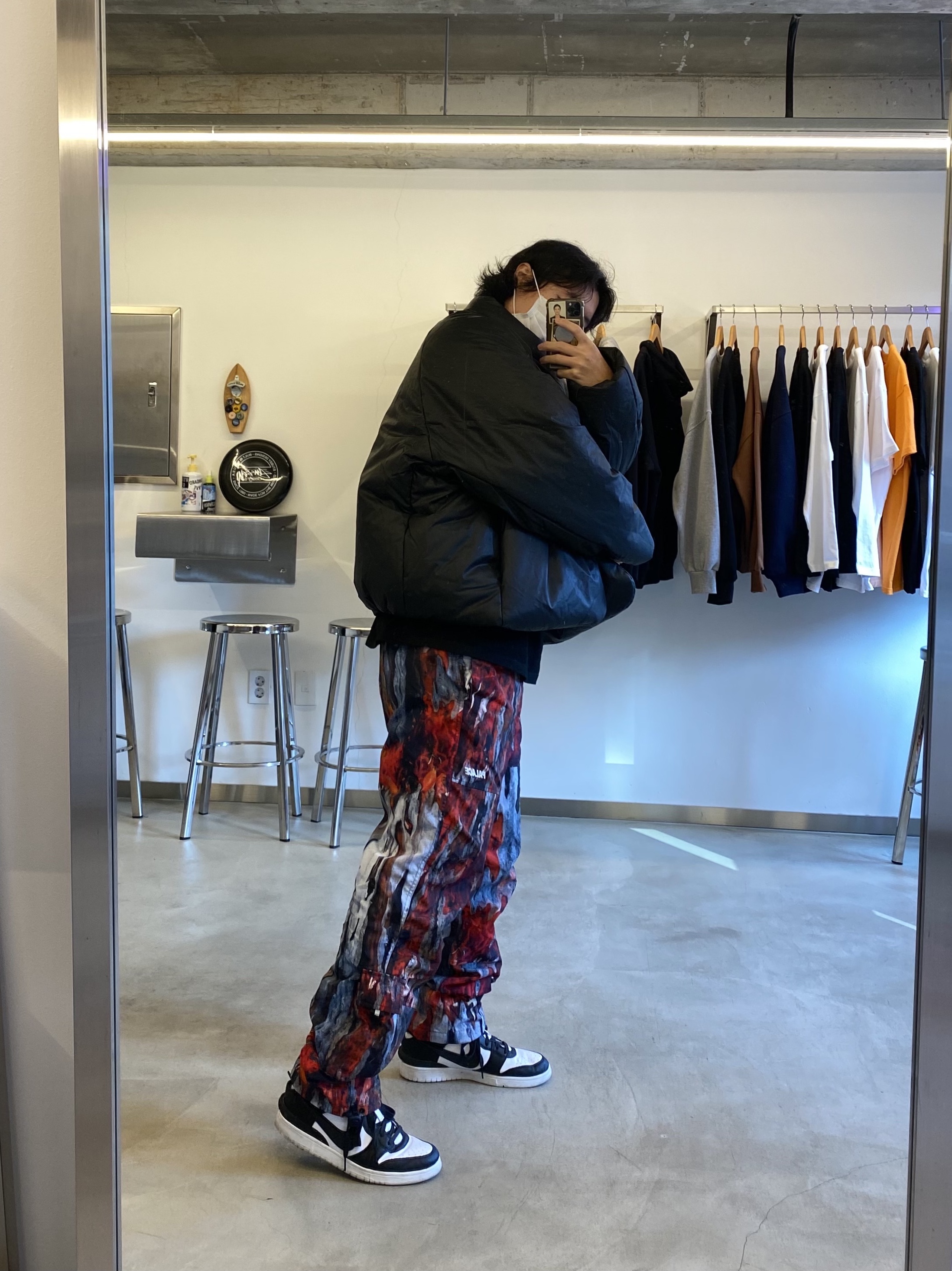 Yeezy Gap Round Jacket Black, Palace Utility Pants Tree Bark - 21FW 착용 스타일 - 2