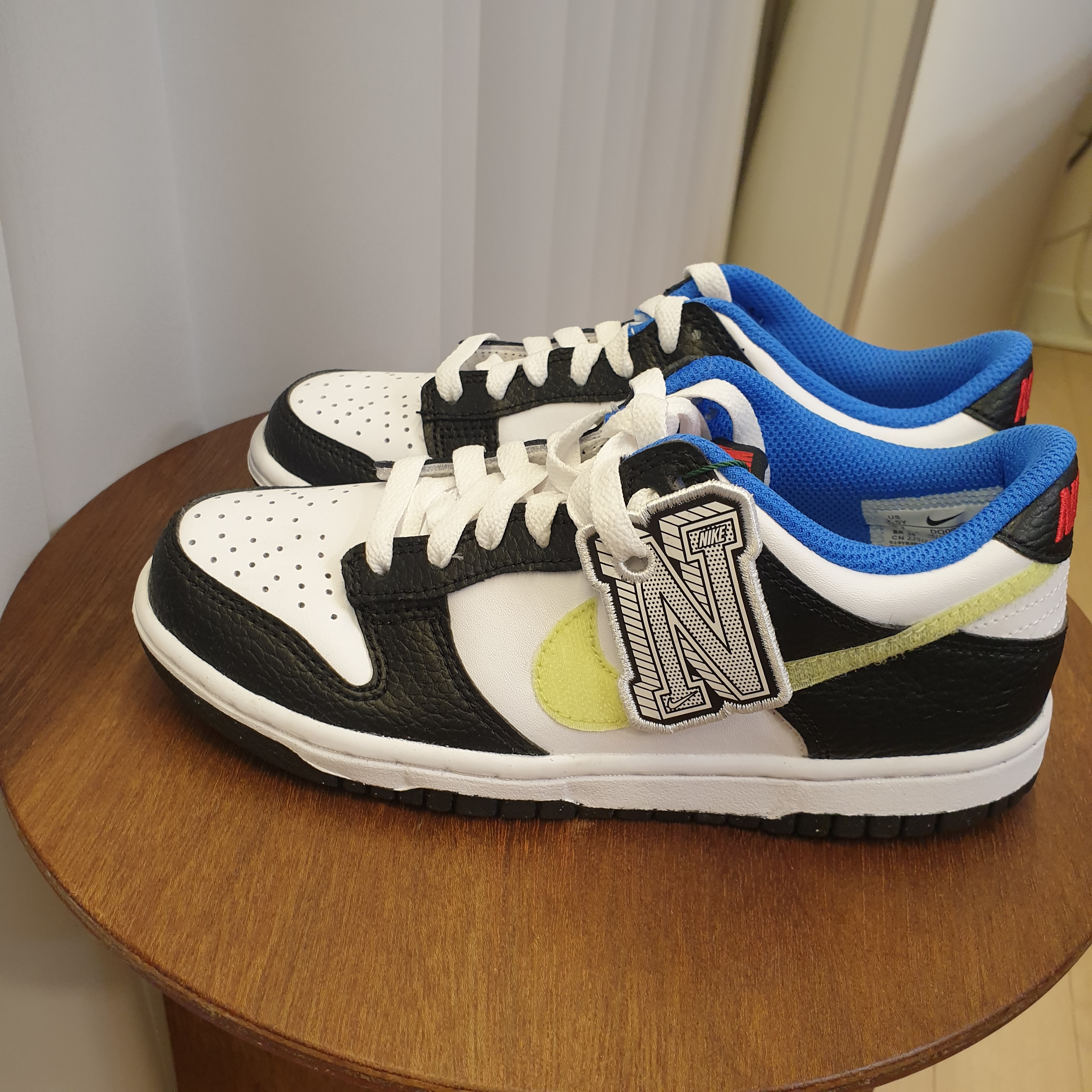 (GS) Nike Dunk Low Signal Blue Lemon Twist 착용 스타일 - 2