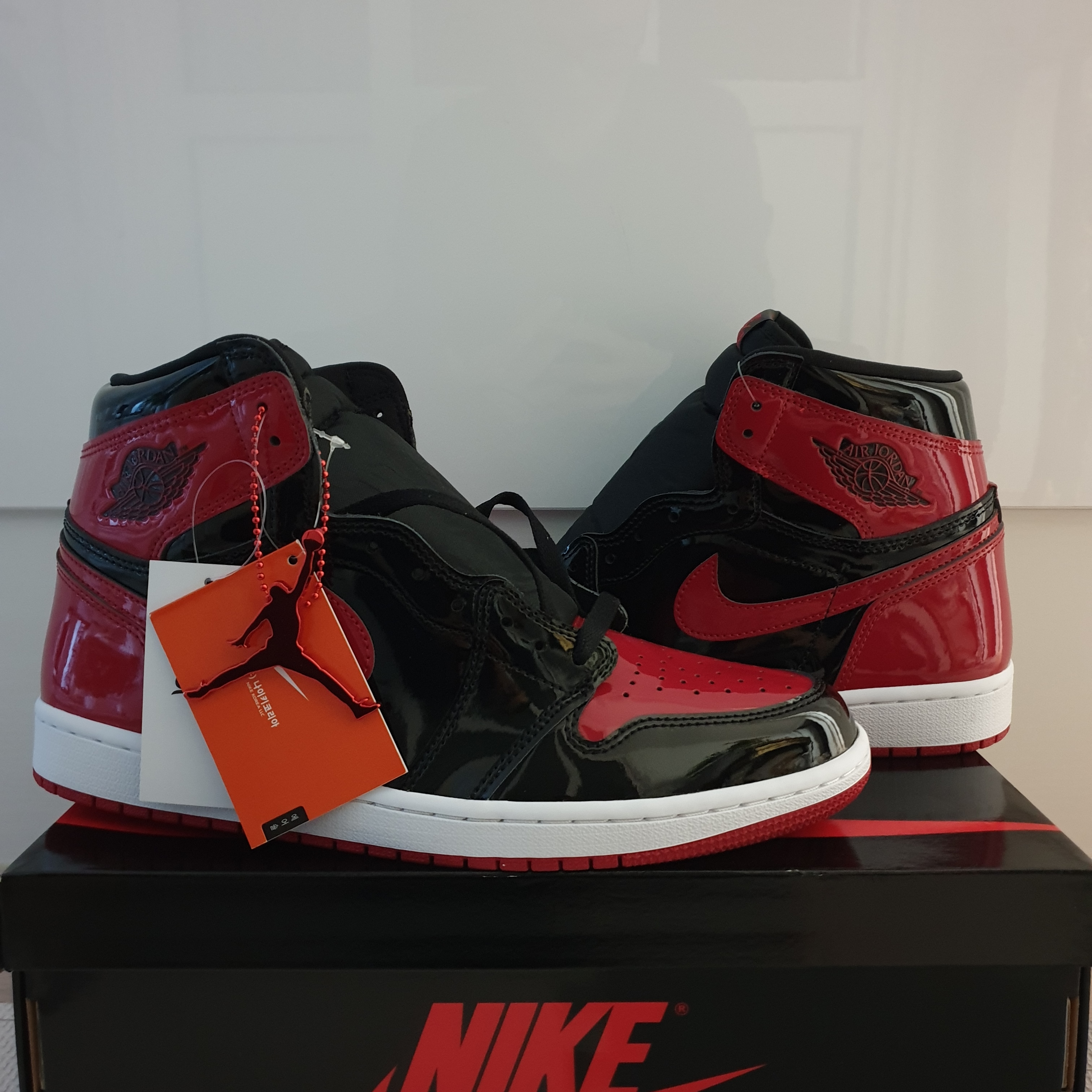 Jordan 1 Retro High OG Patent Bred 착용 스타일 - 2