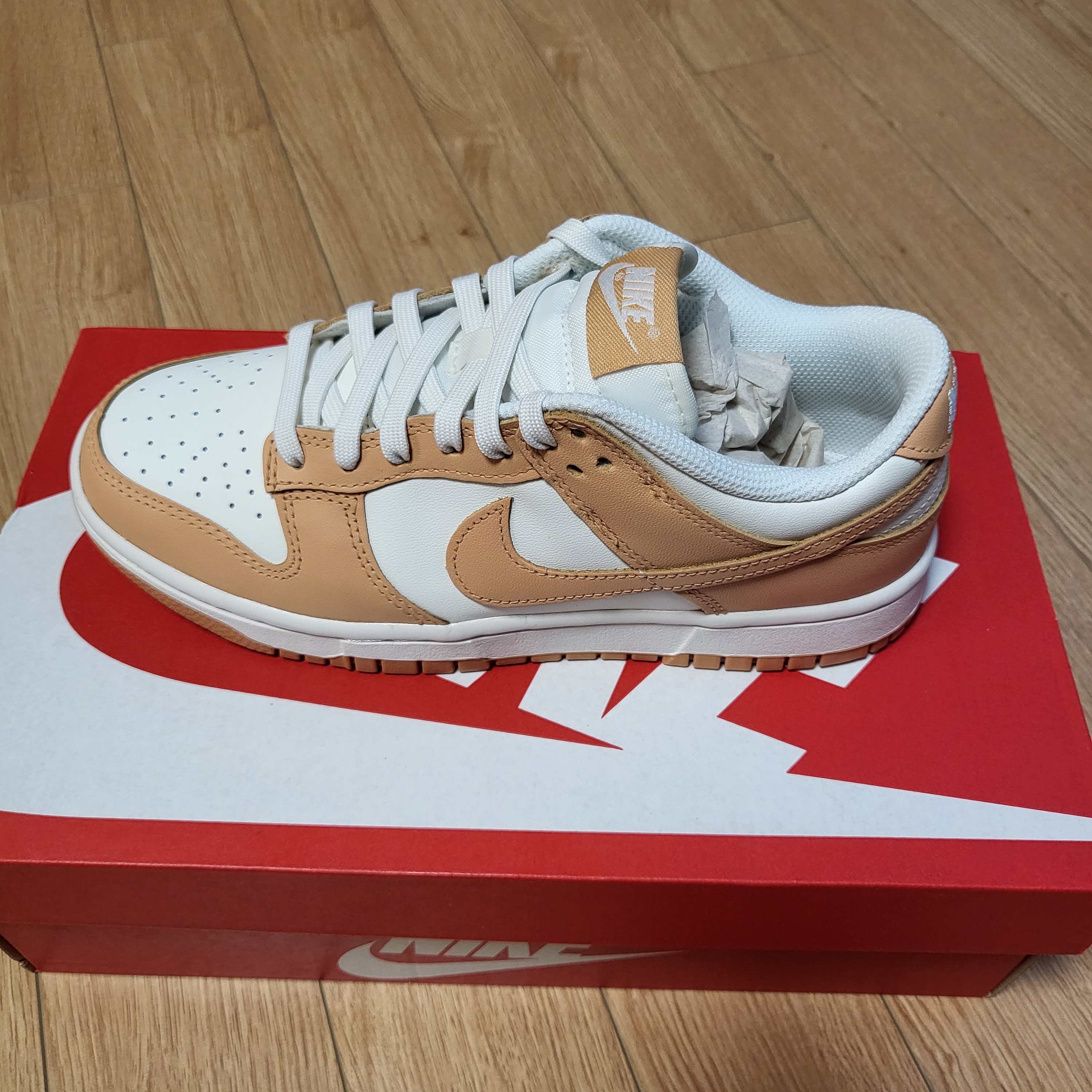(W) Nike Dunk Low Harvest Moon 착용 스타일