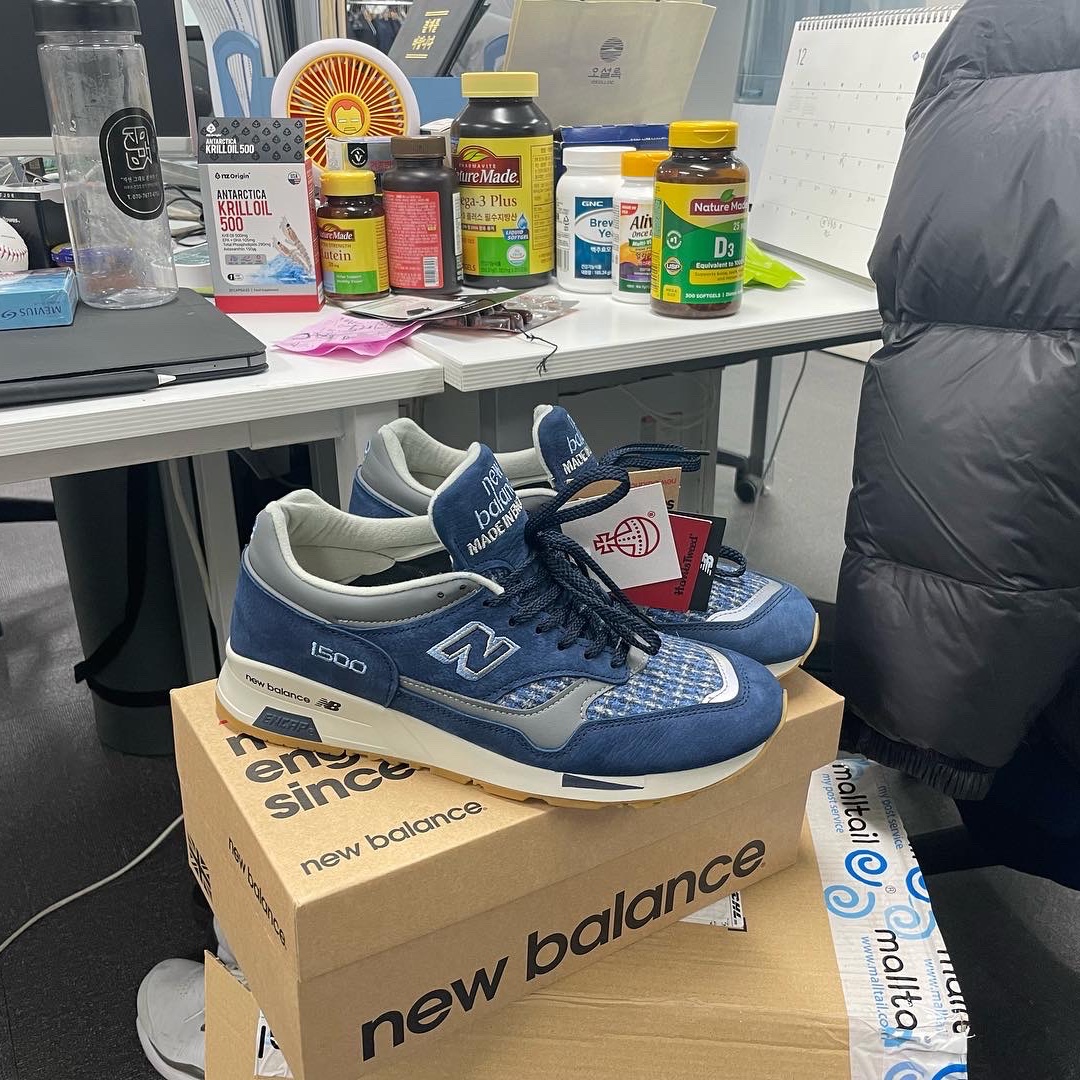 New Balance 1500 Made in UK Navy Grey Harris Tweed 착용 스타일 - 1