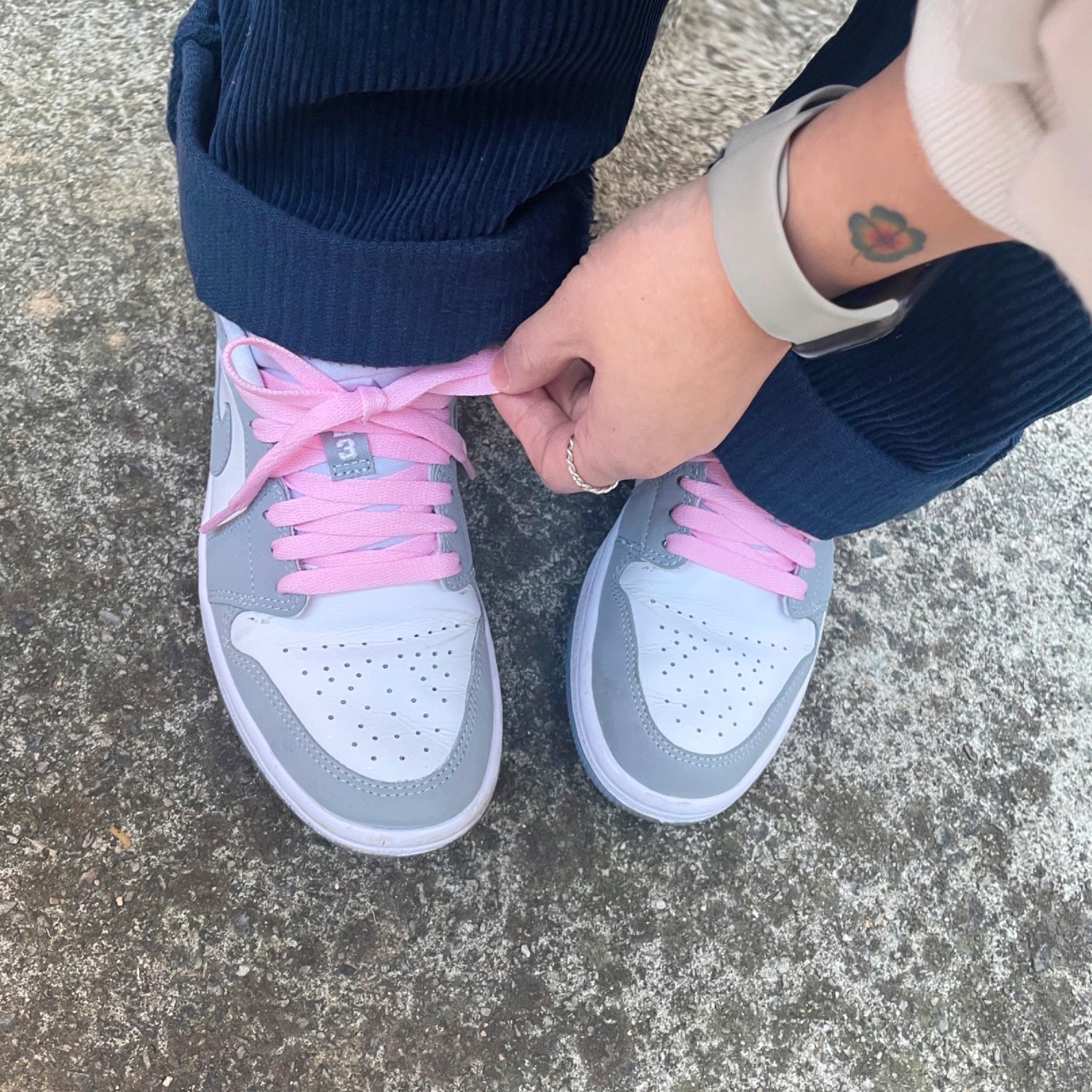(W) Jordan 1 Low White Wolf Grey 착용 스타일