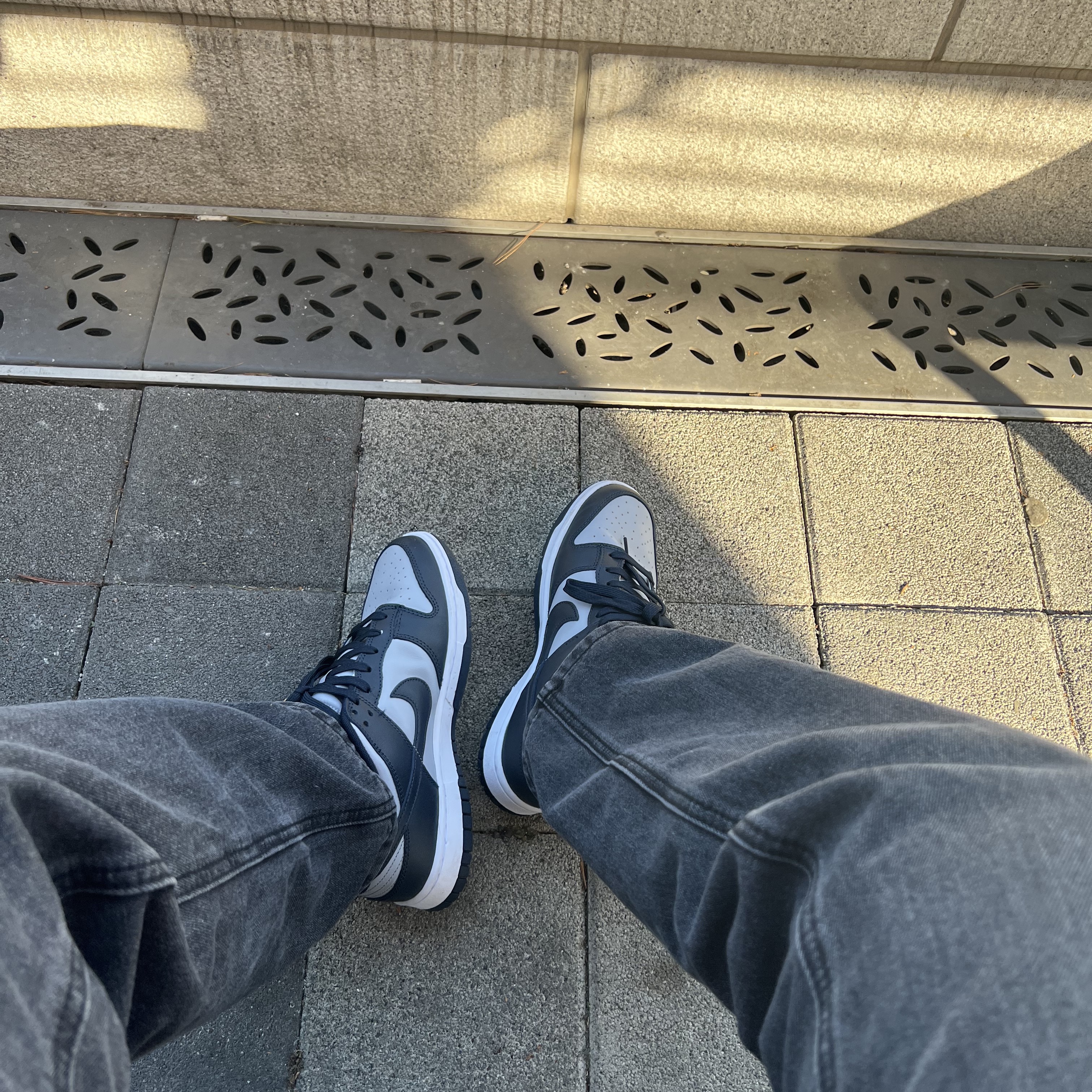 Nike Dunk Low Retro Championship Grey 착용 스타일