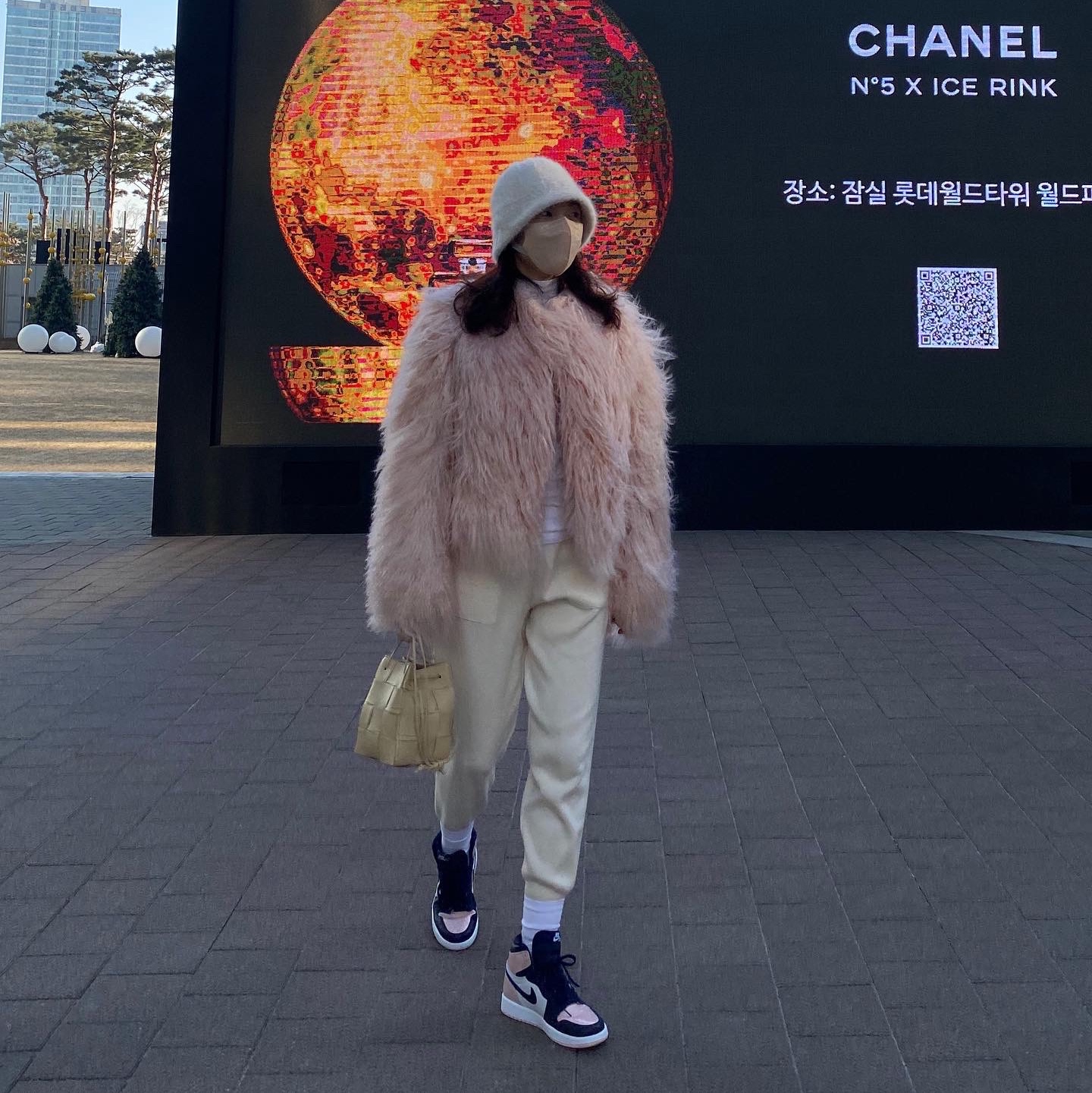 (W) Jordan 1 Retro High OG Atmosphere 착용 스타일