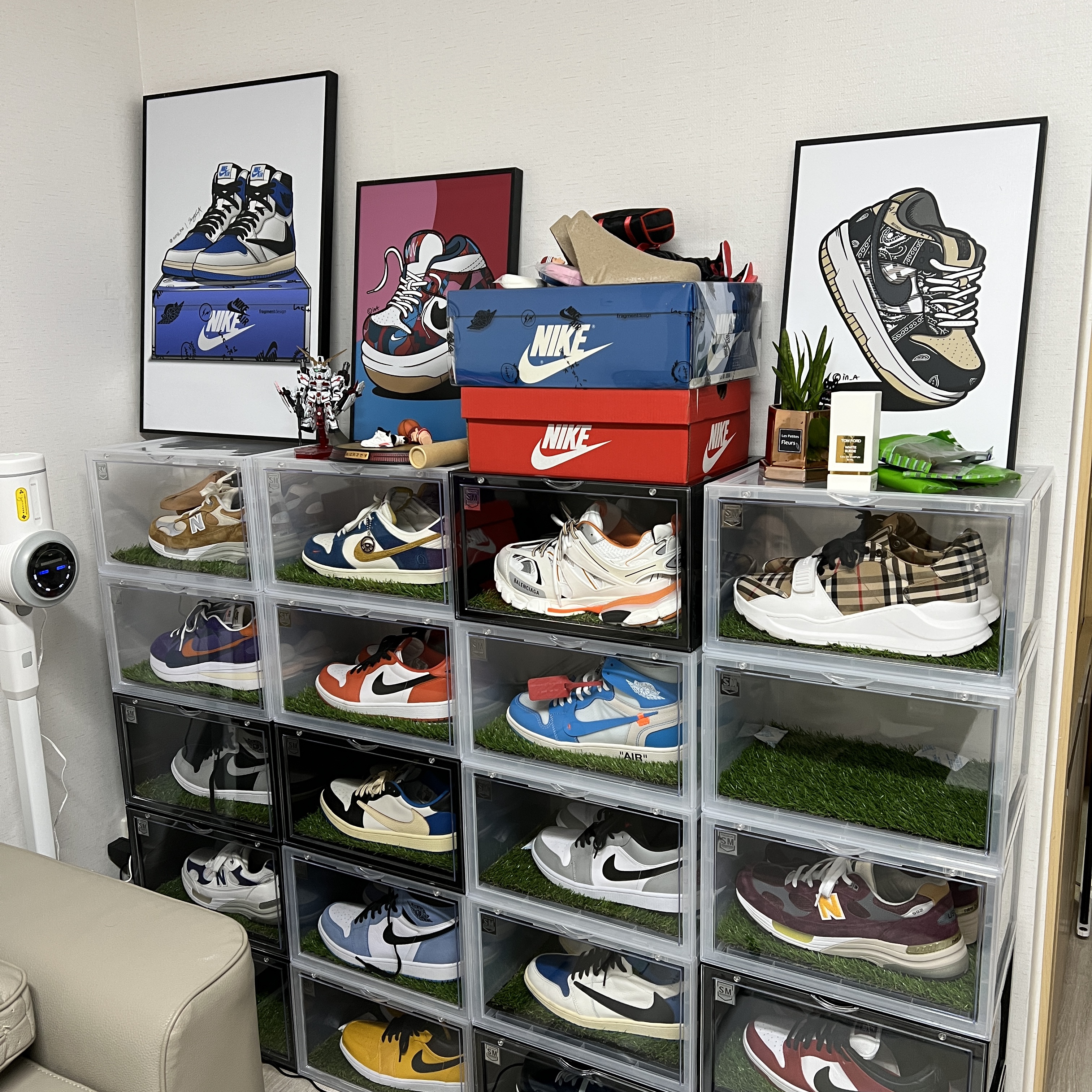 Jordan 1 x Travis Scott x Fragment Retro High OG SP Military Blue, Nike x Travis Scott SB Dunk Low 착용 스타일