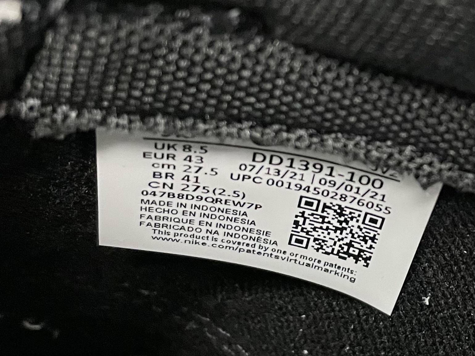 Nike Dunk Low Retro Black 착용 스타일 - 2
