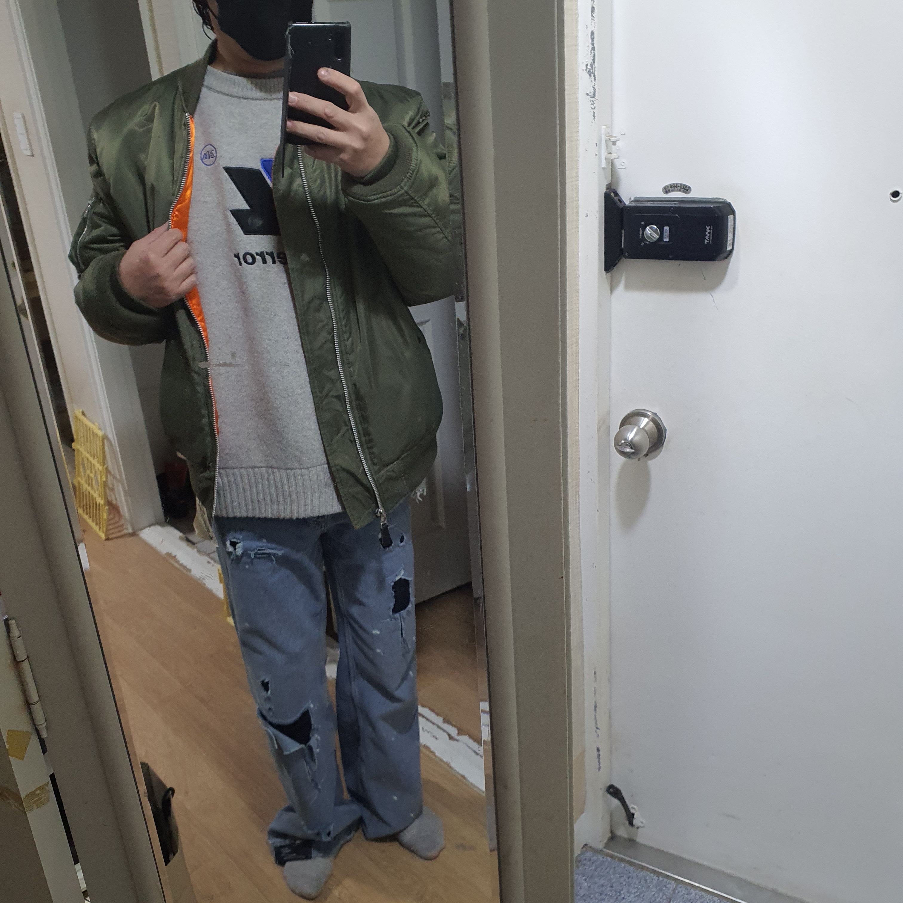 Zara x Ader Error Patchwork Jeans Blue, Zara x Ader Error Oversize Sweater Grey 착용 스타일 - 2