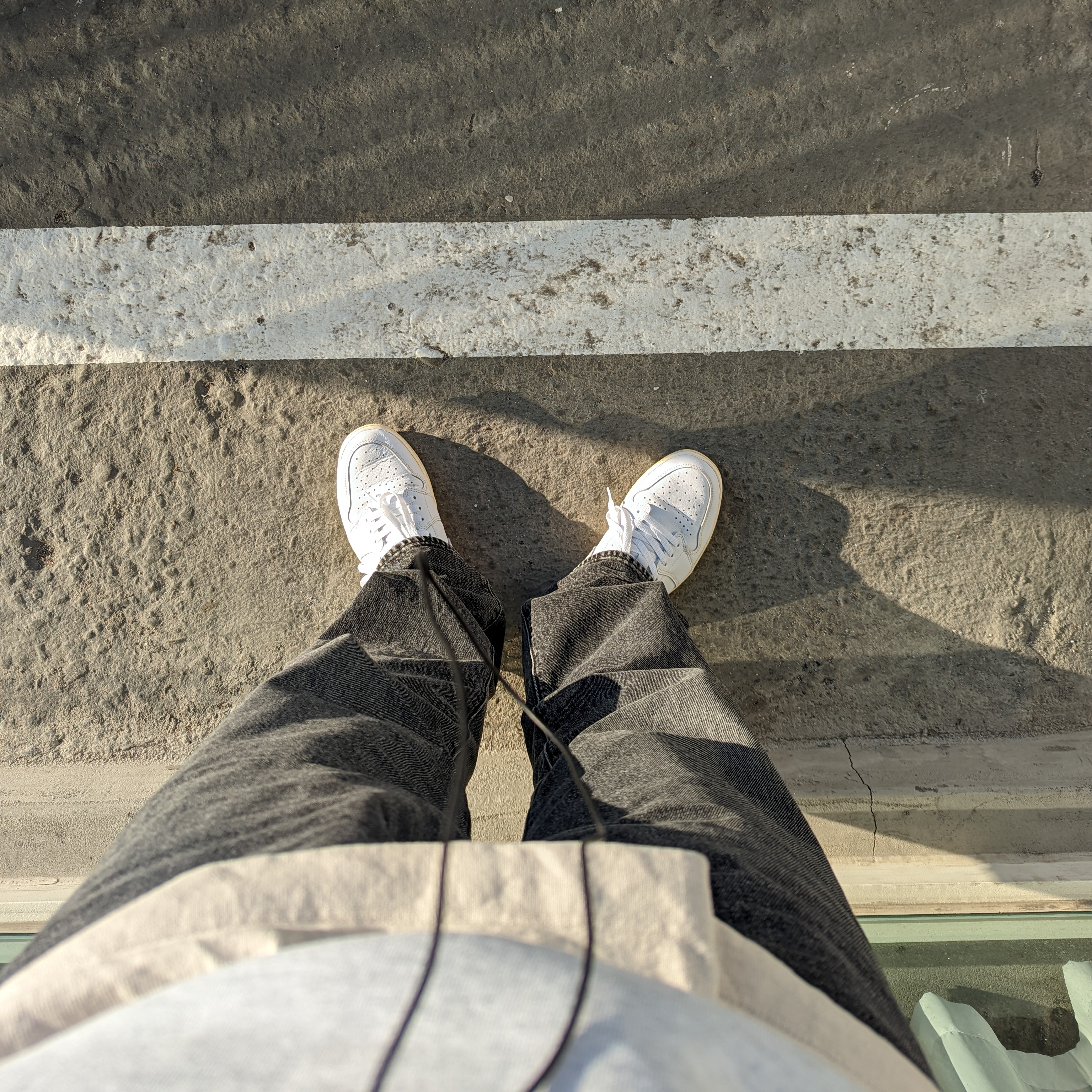 Jordan 1 Low OG Neutral Grey 착용 스타일