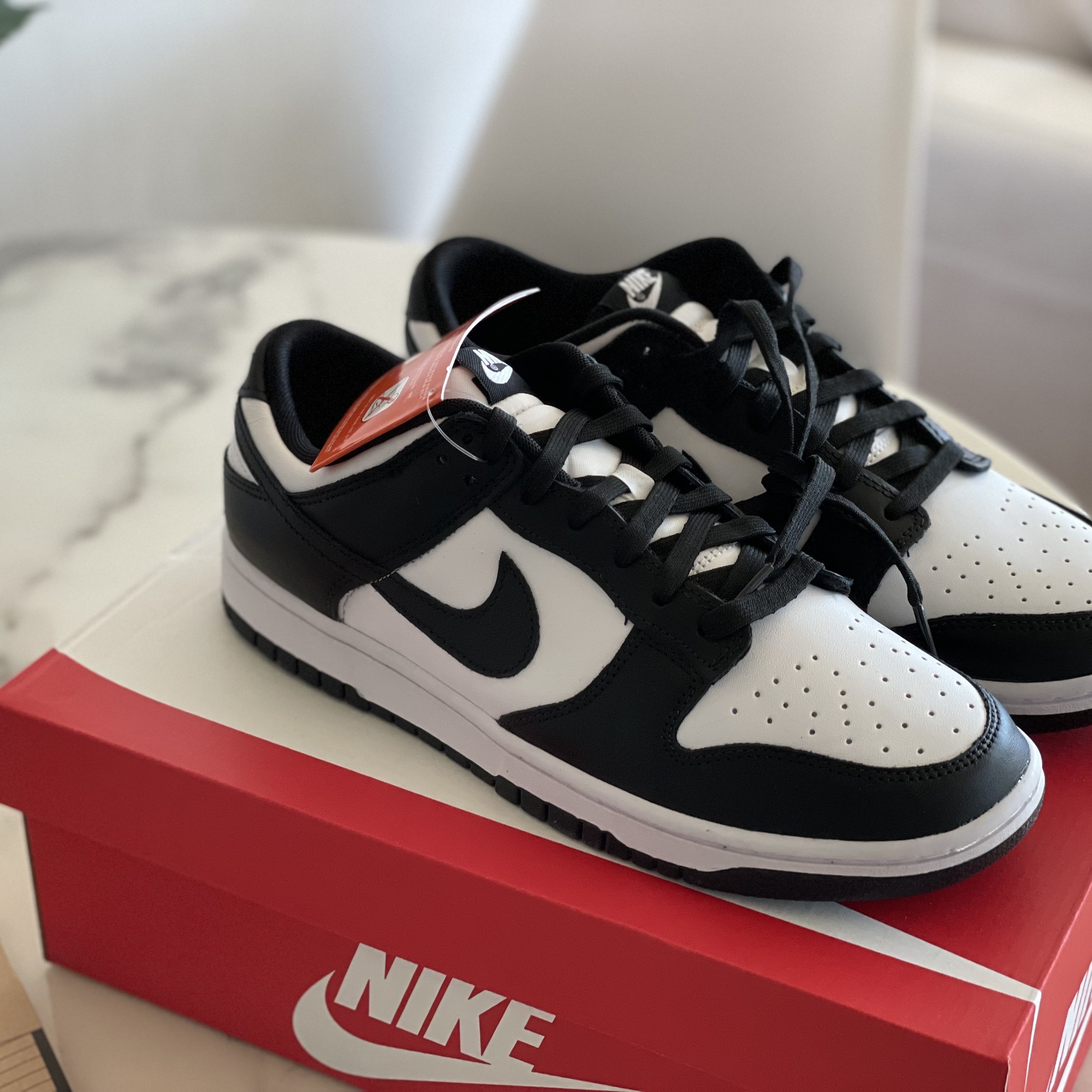 Nike Dunk Low Retro Black 착용 스타일 - 2