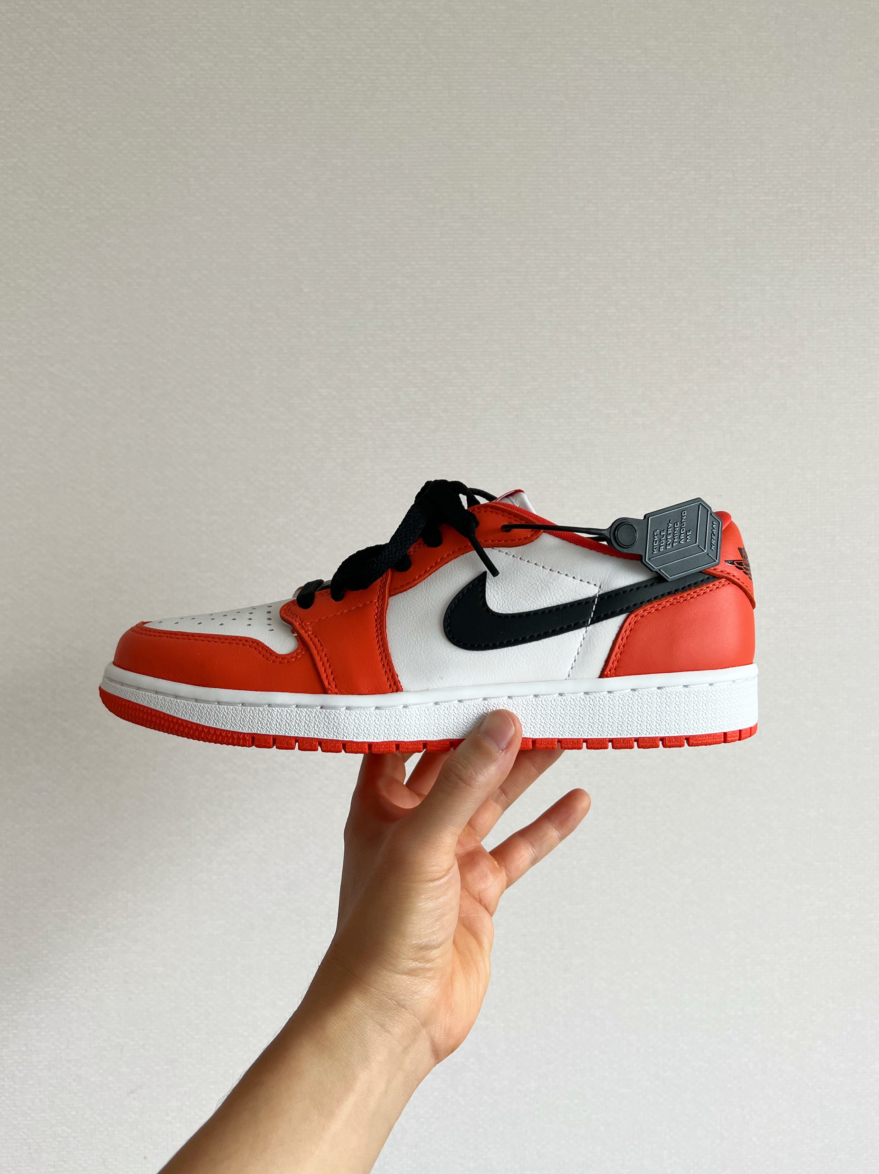 Jordan 1 Low OG Starfish 착용 스타일