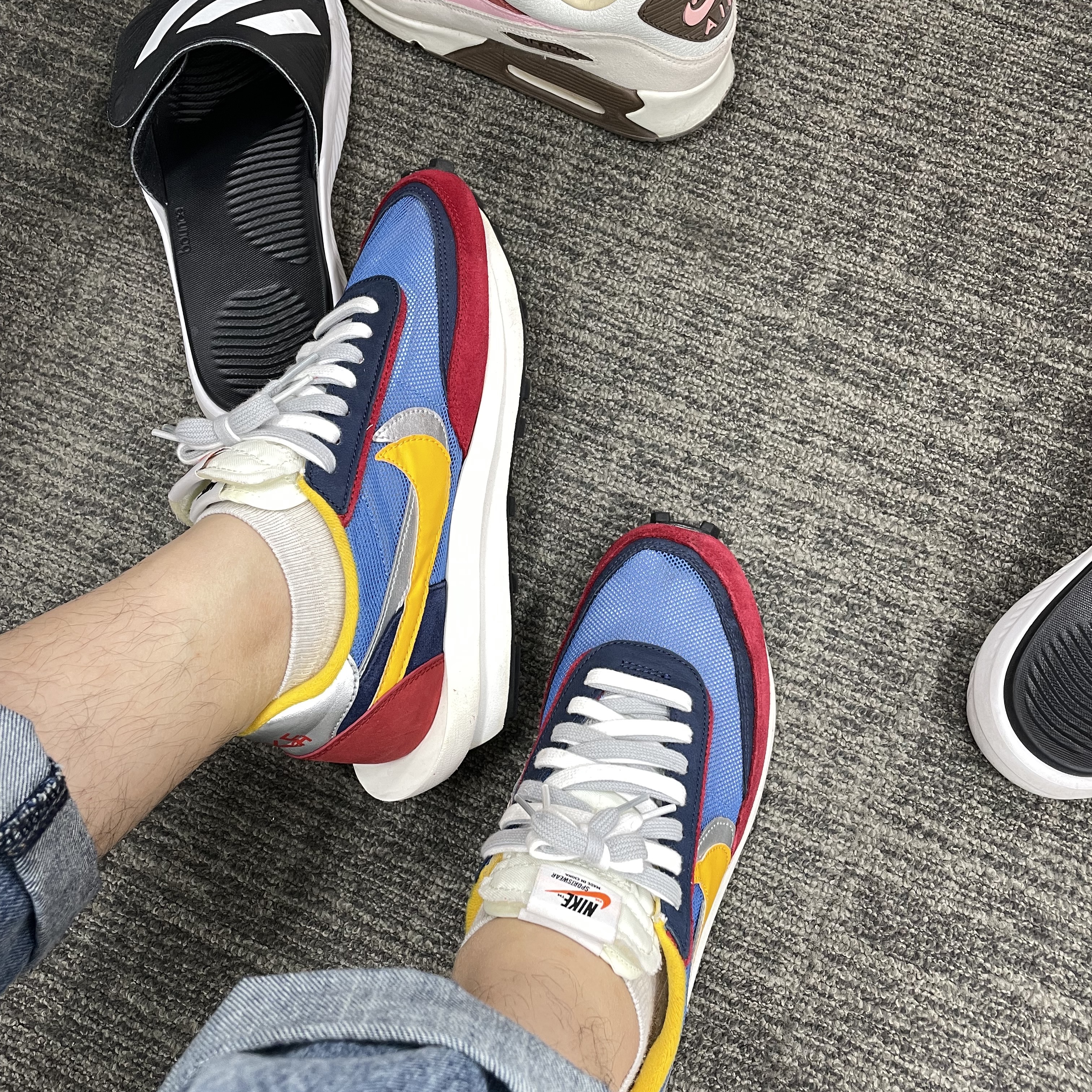 Nike x Sacai LDWaffle Blue Multi, Nike Air Max 90 NRG Bacon 착용 스타일 - 3
