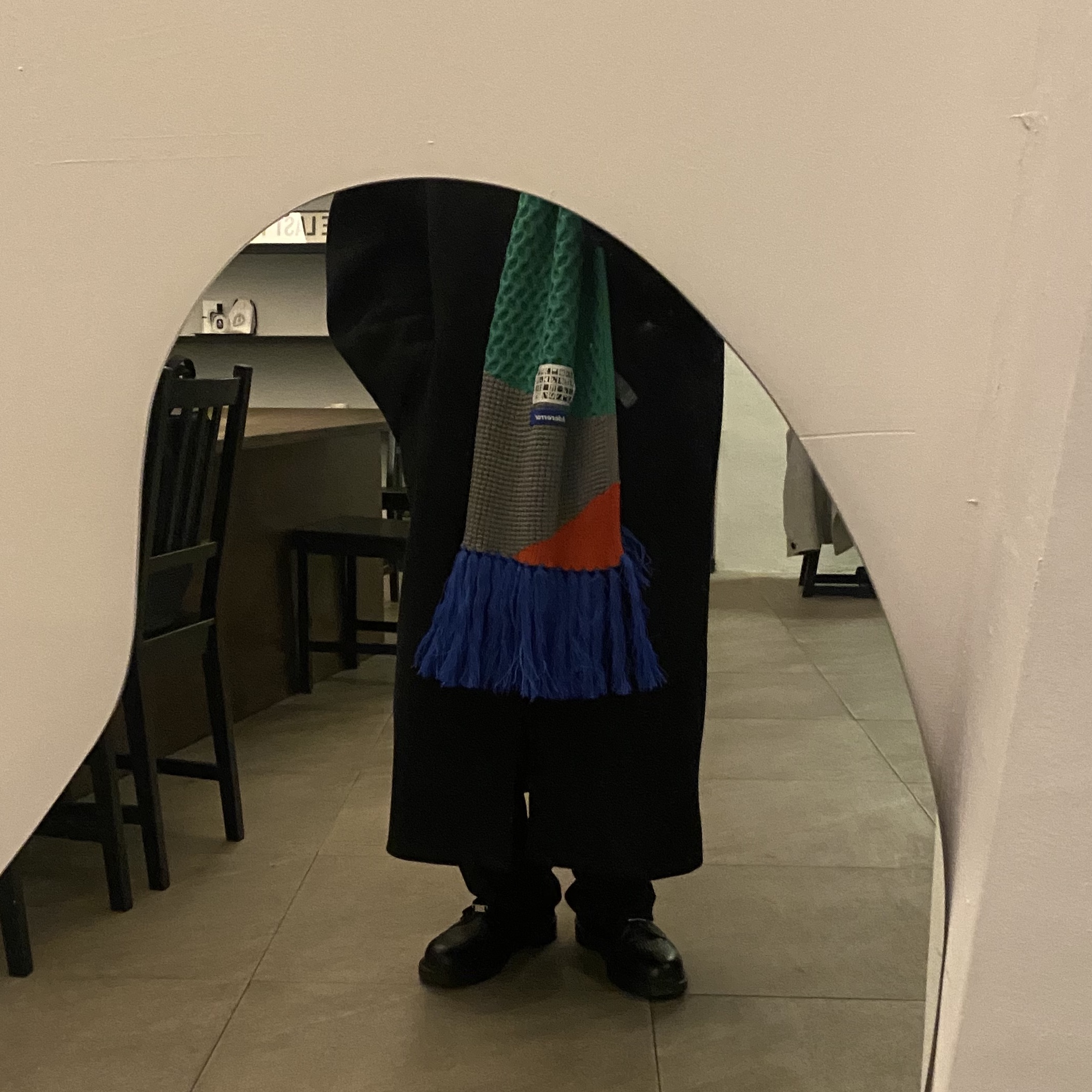 Ader Error x Zara Scarf Blue, Dr. Martens x END. x Sophnet 1461 Croc 착용 스타일
