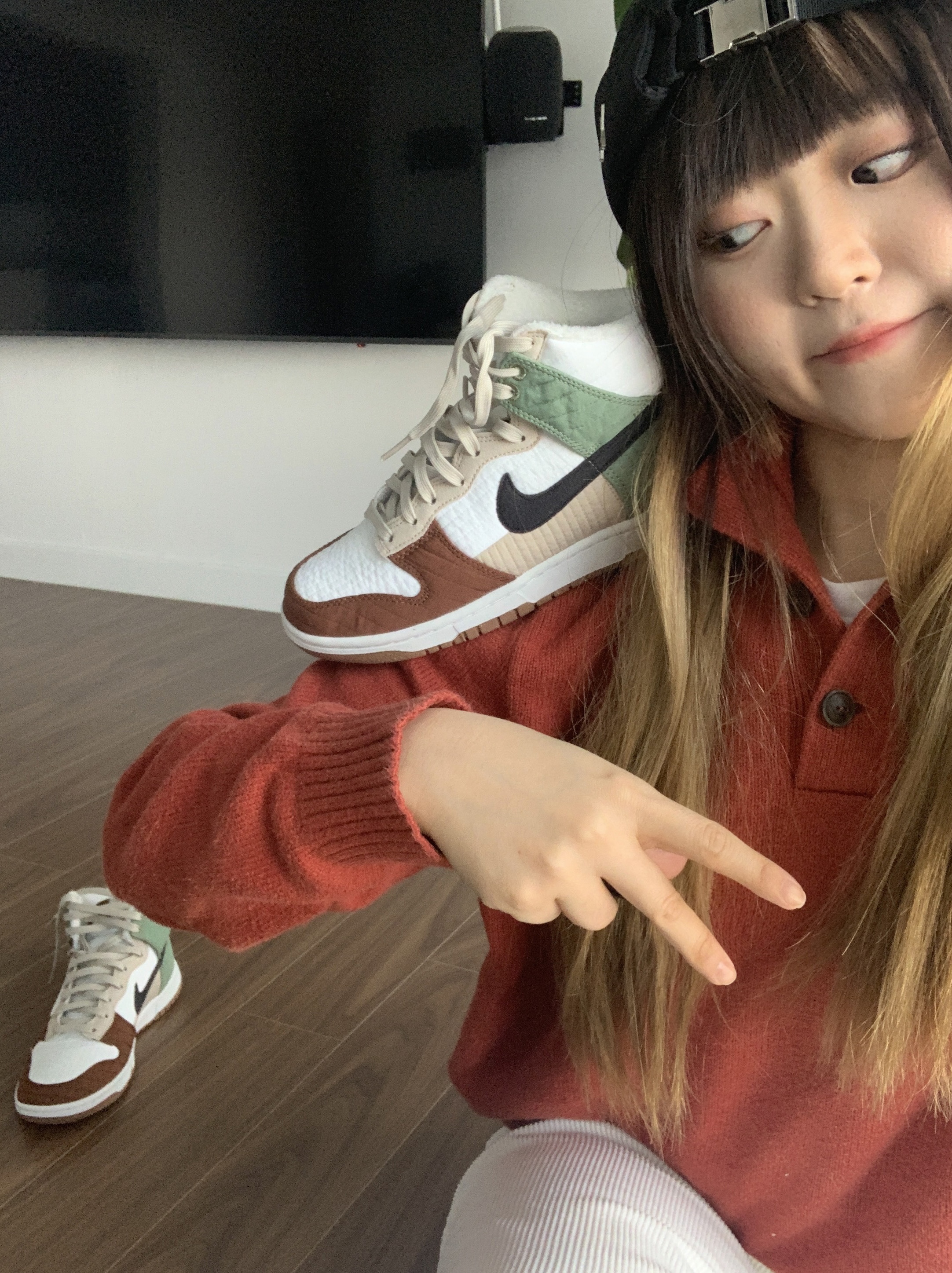 (W) Nike Dunk High Next Nature Summit White 착용 스타일 - 2