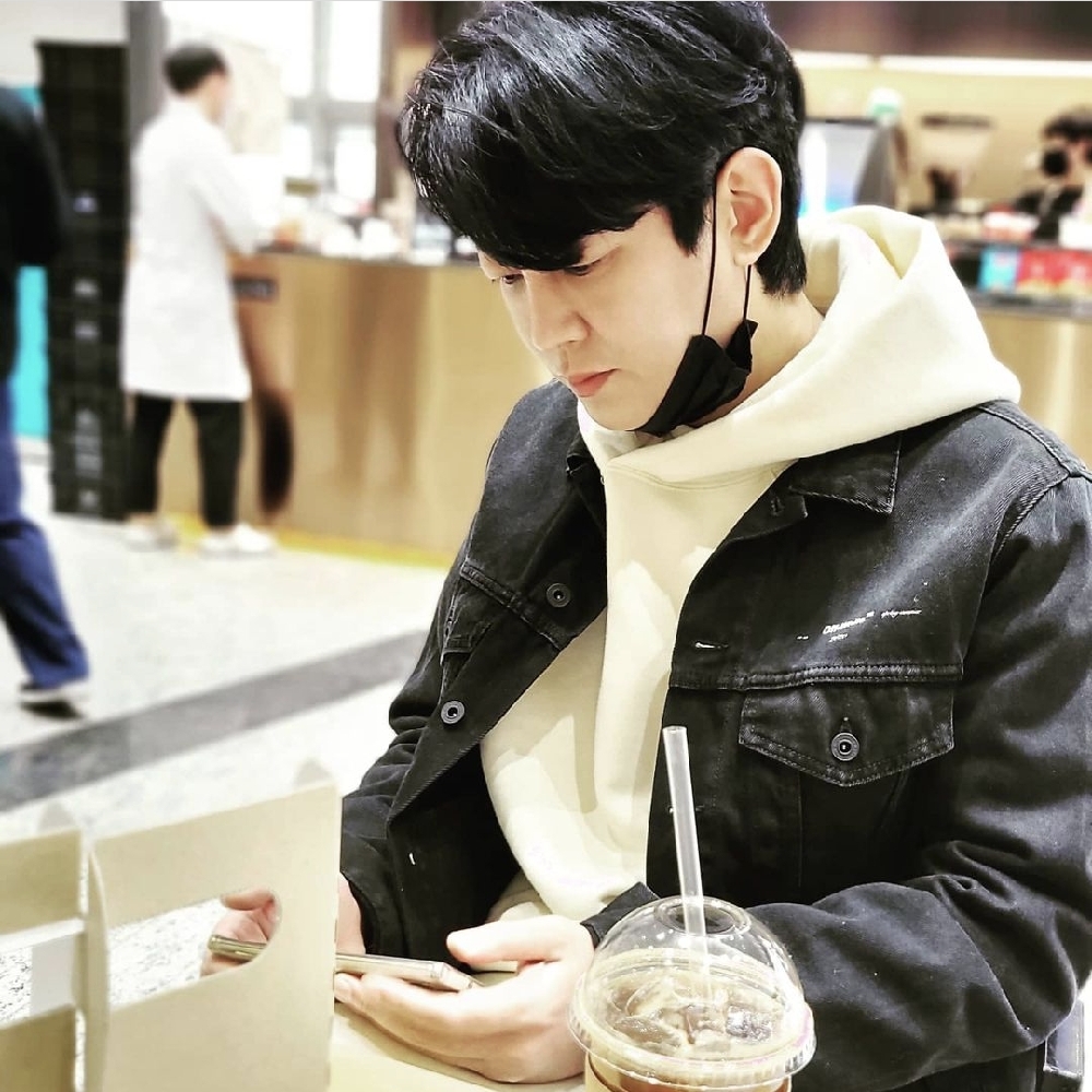KREAM 프로필 이미지