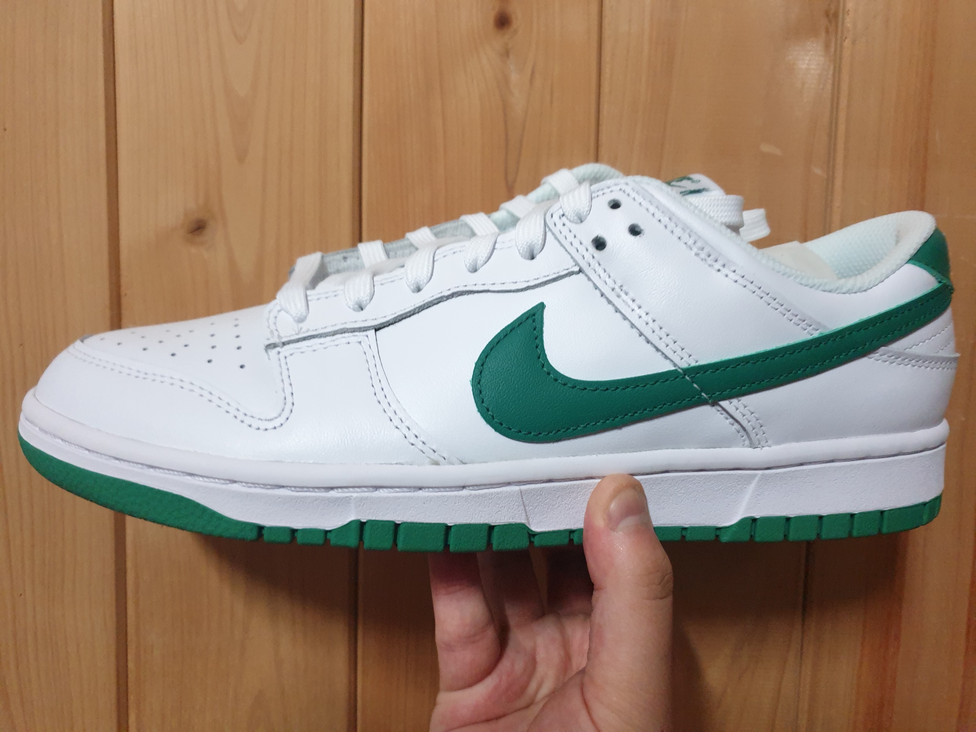 (W) Nike Dunk Low White Green 착용 스타일 - 1