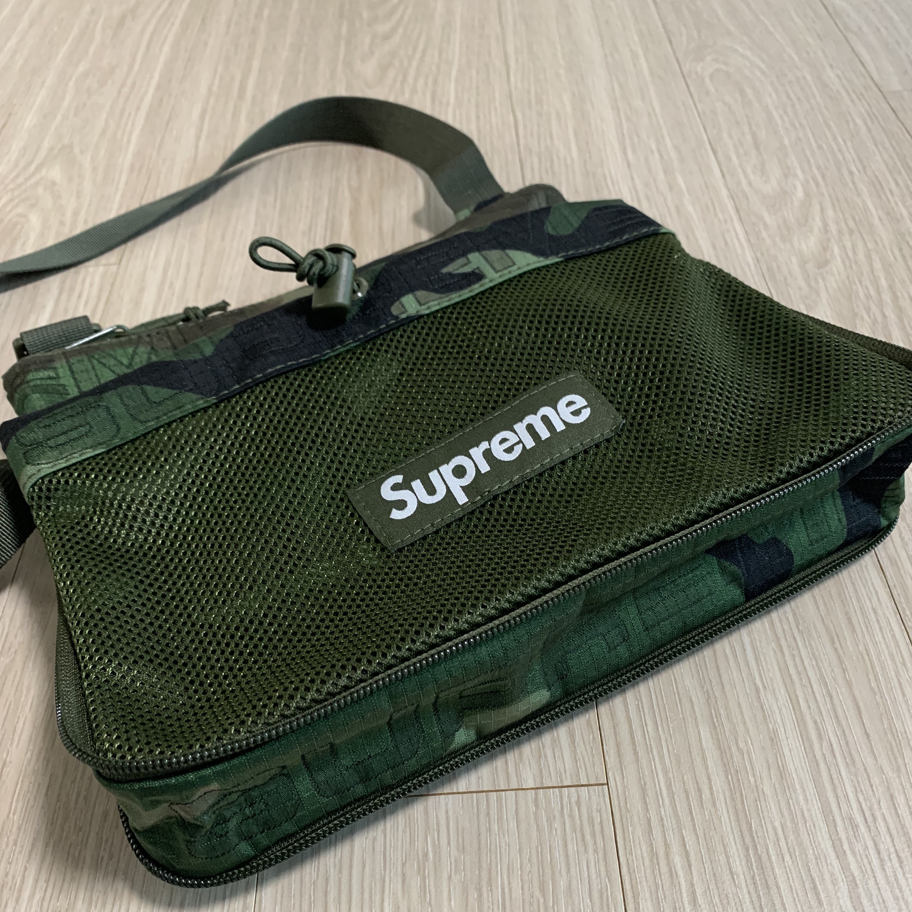 Supreme Side Bag Woodland Camo - 21FW 착용 스타일 - 3