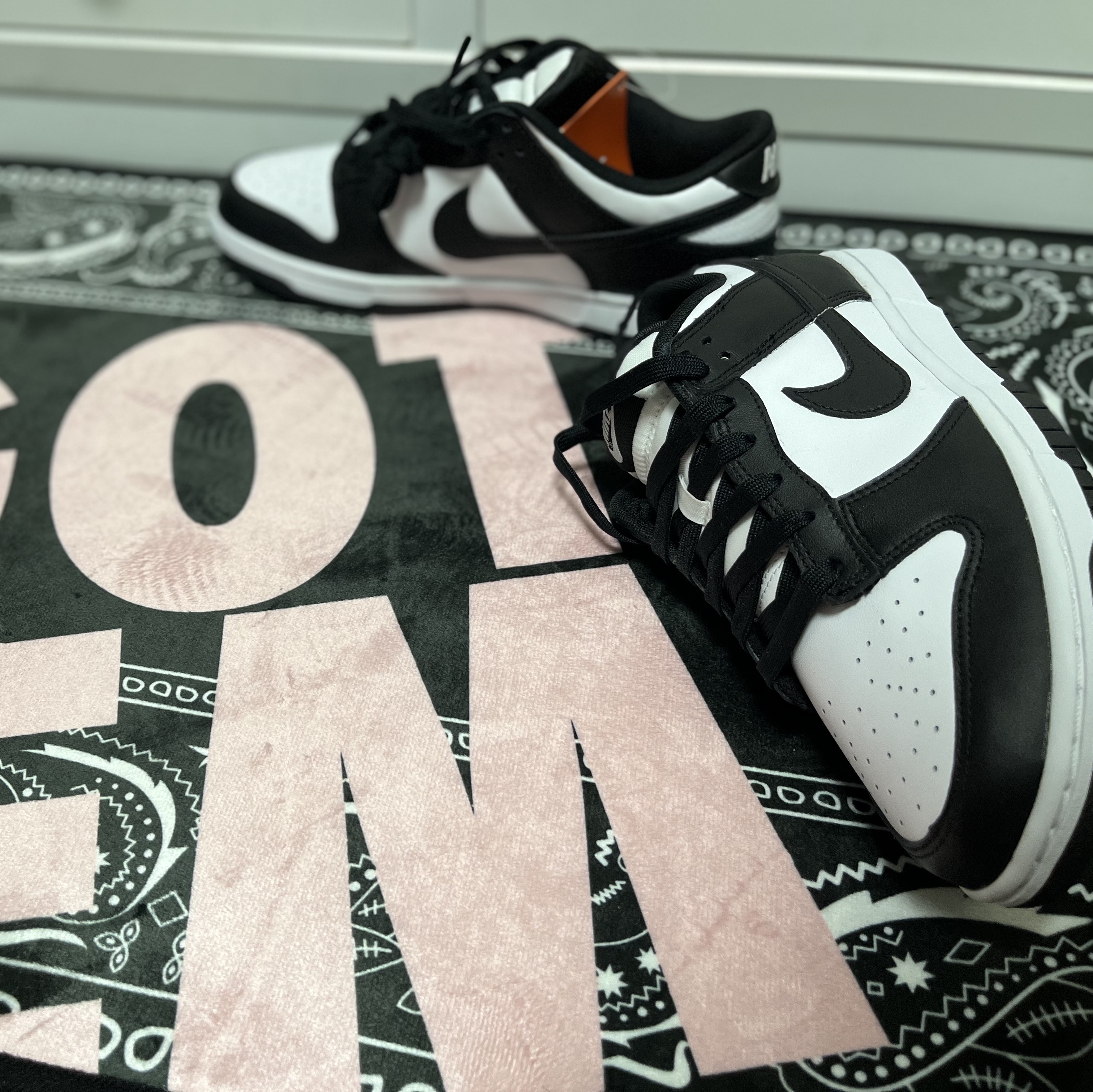 Nike Dunk Low Retro Black 착용 스타일