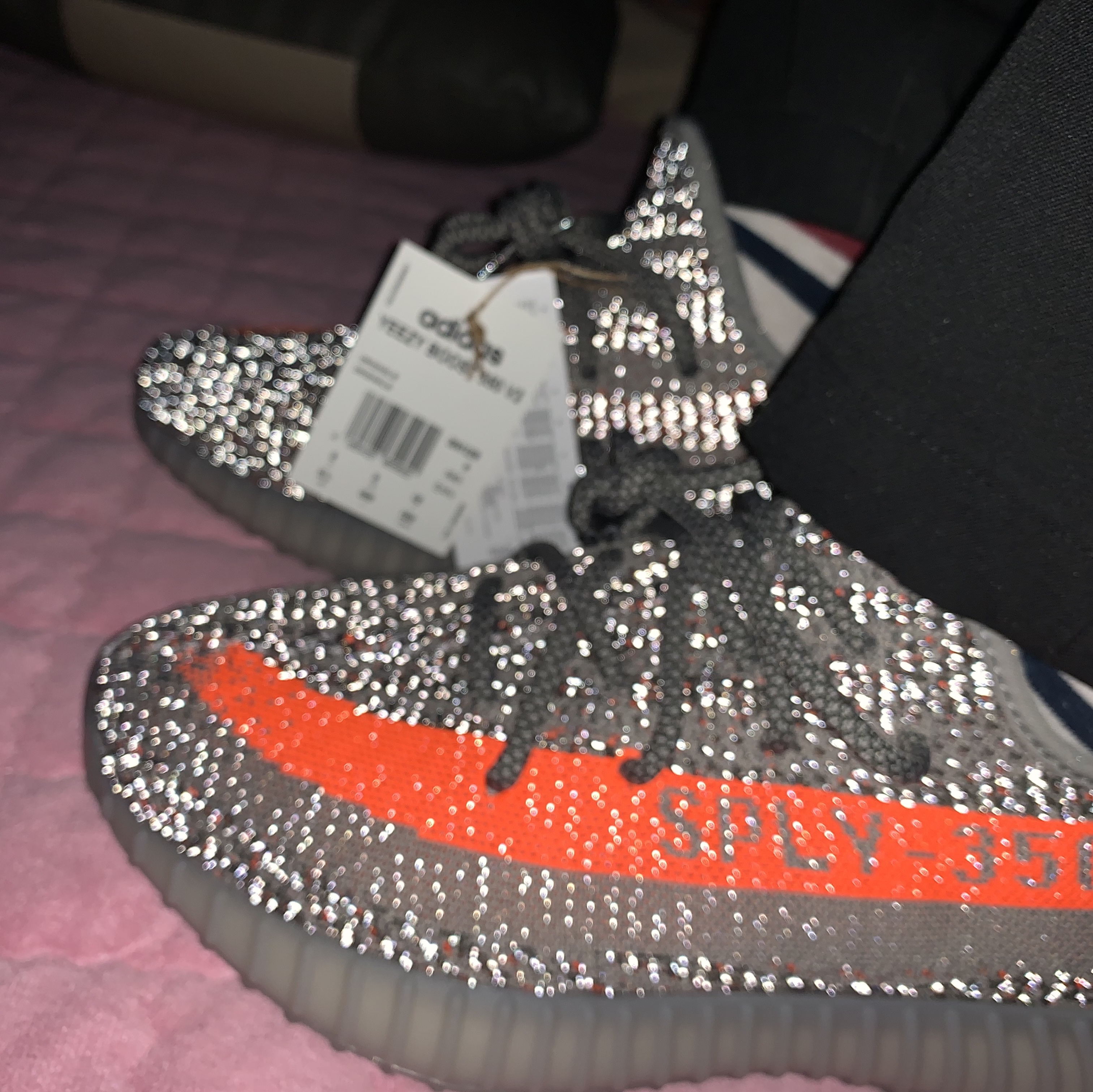 Adidas Yeezy Boost 350 V2 Beluga - Reflective 착용 스타일 - 3