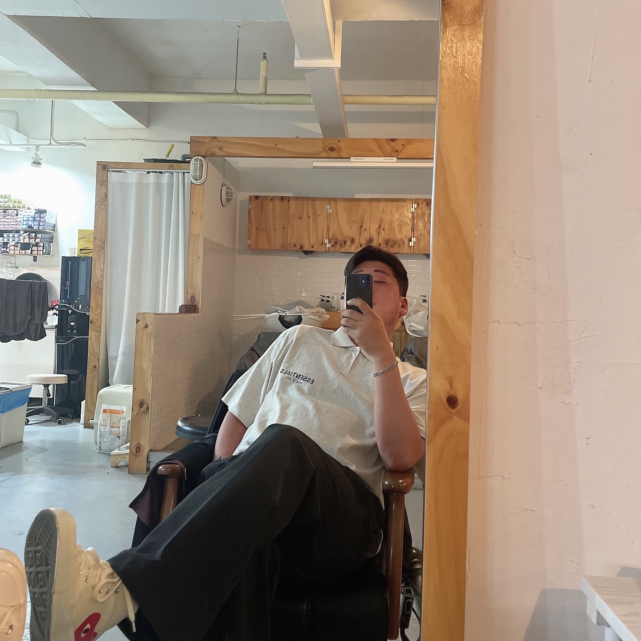 Essentials Short Sleeve Boxy Polo Oatmeal/Oatmeal Heather/Light Heather Oatmeal 2020, Converse x Play Comme des Garcons Chuck 70 Hi White 착용 스타일