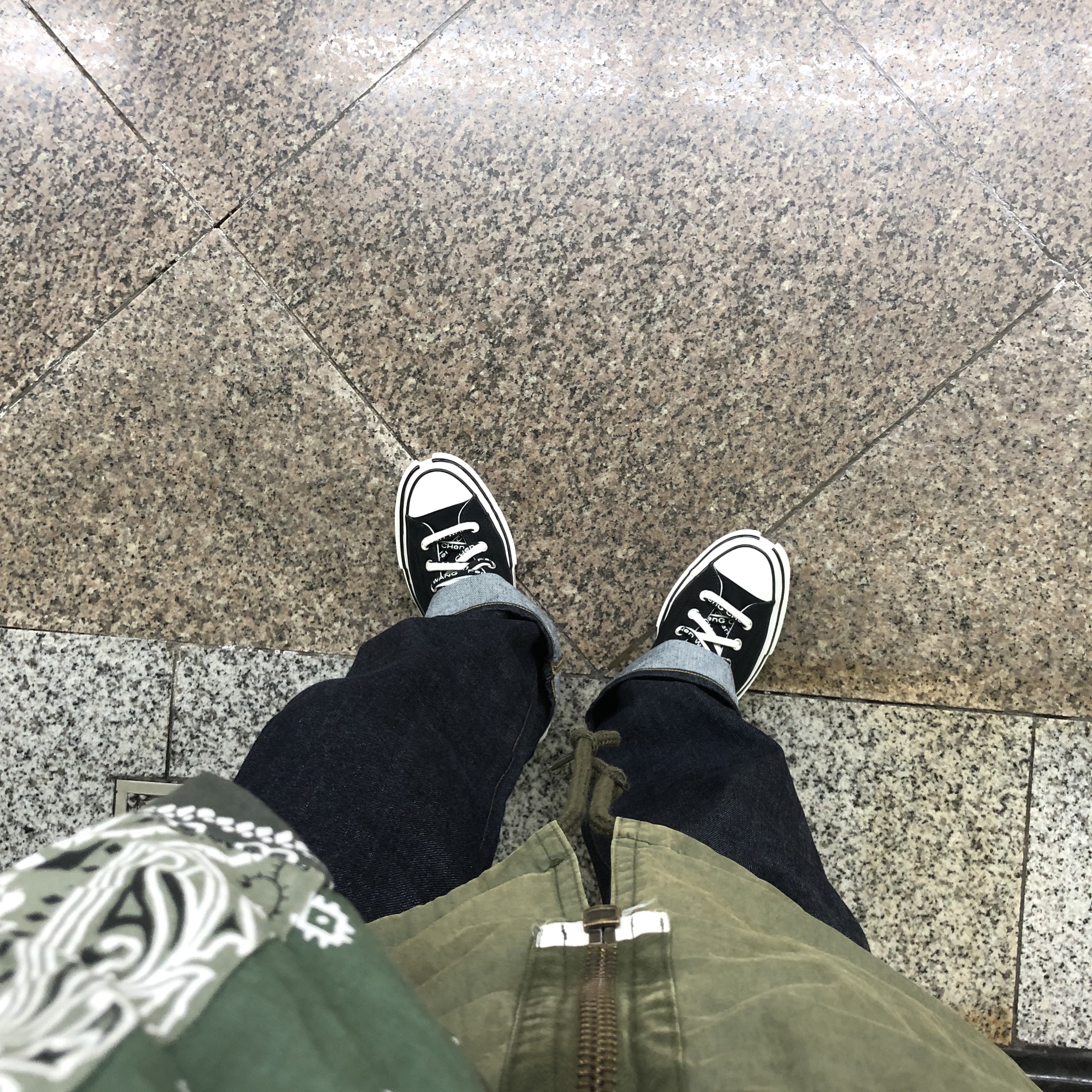 Converse x Feng Chen Wang Chuck 70 2-in-1 Natural Ivory Black 착용 스타일