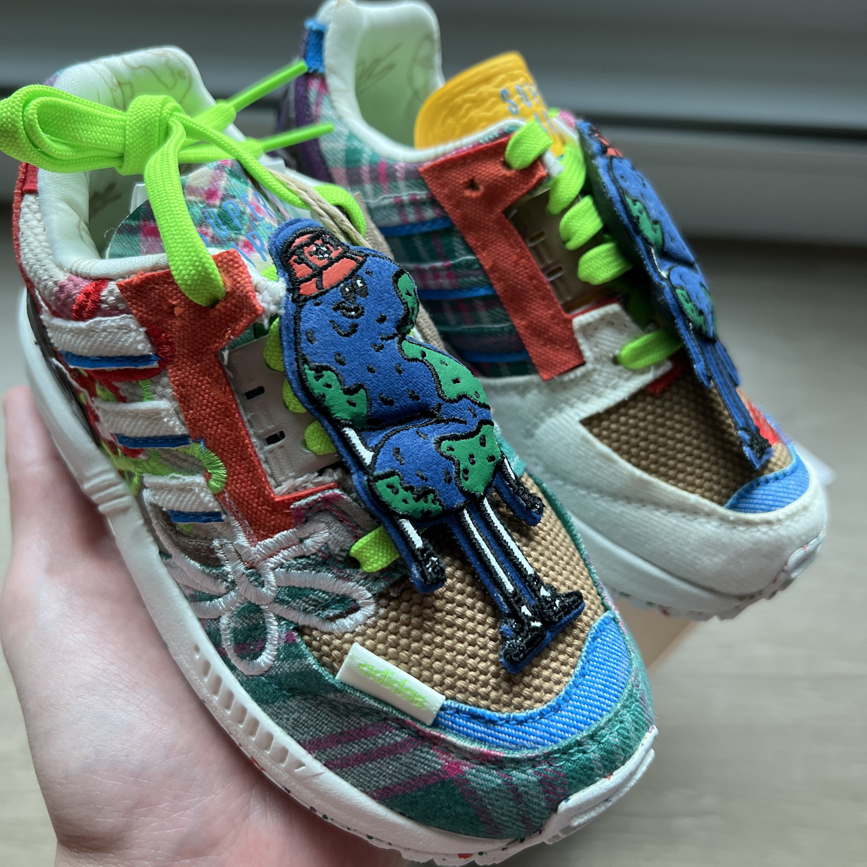 (Infant) Adidas x Sean Wotherspoon ZX 8000 Superearth 착용 스타일 - 1