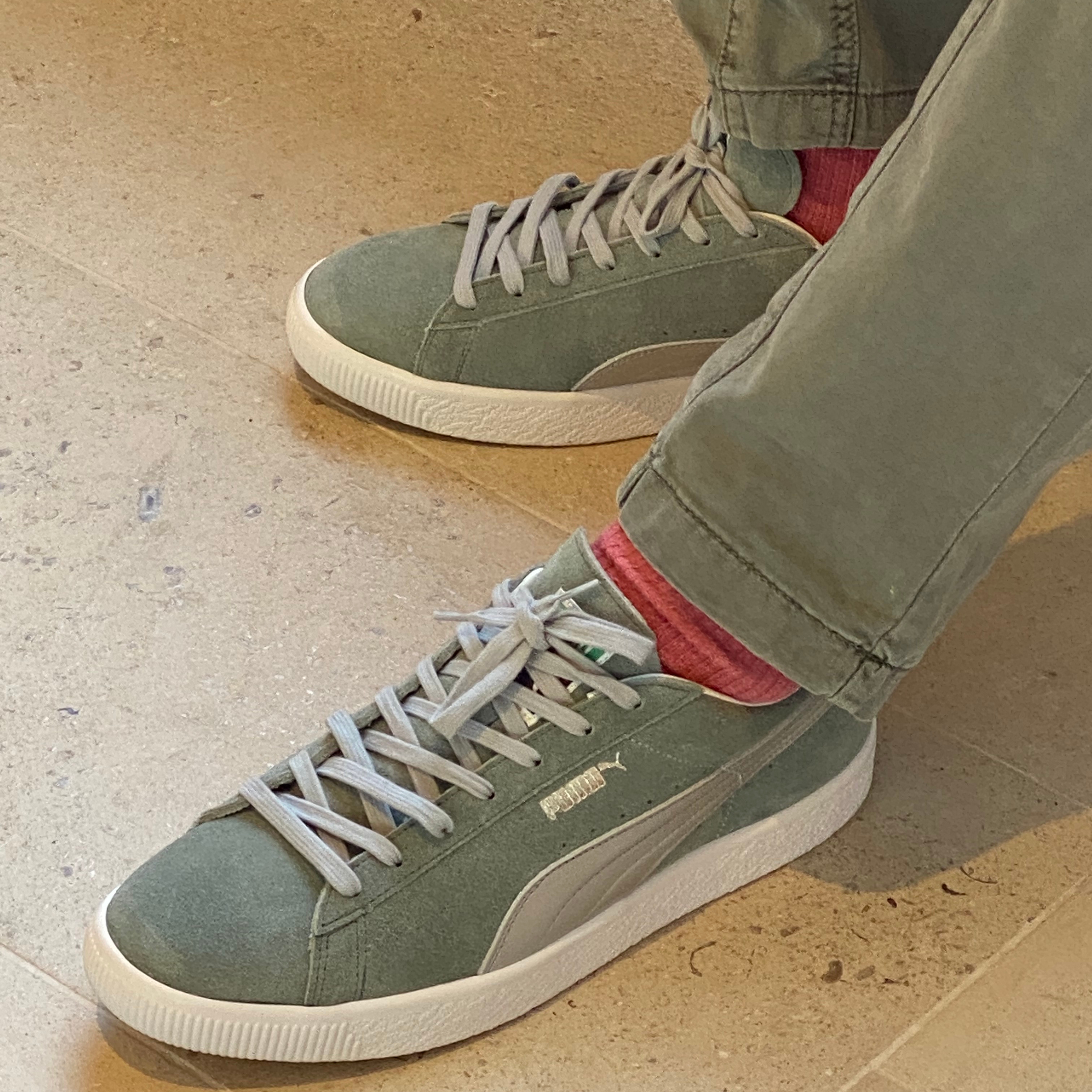 Puma Suede Vintage Made In Japan Quarry Silver, Supreme Wool S Logo 6-Panel Black - 21FW 착용 스타일 - 2
