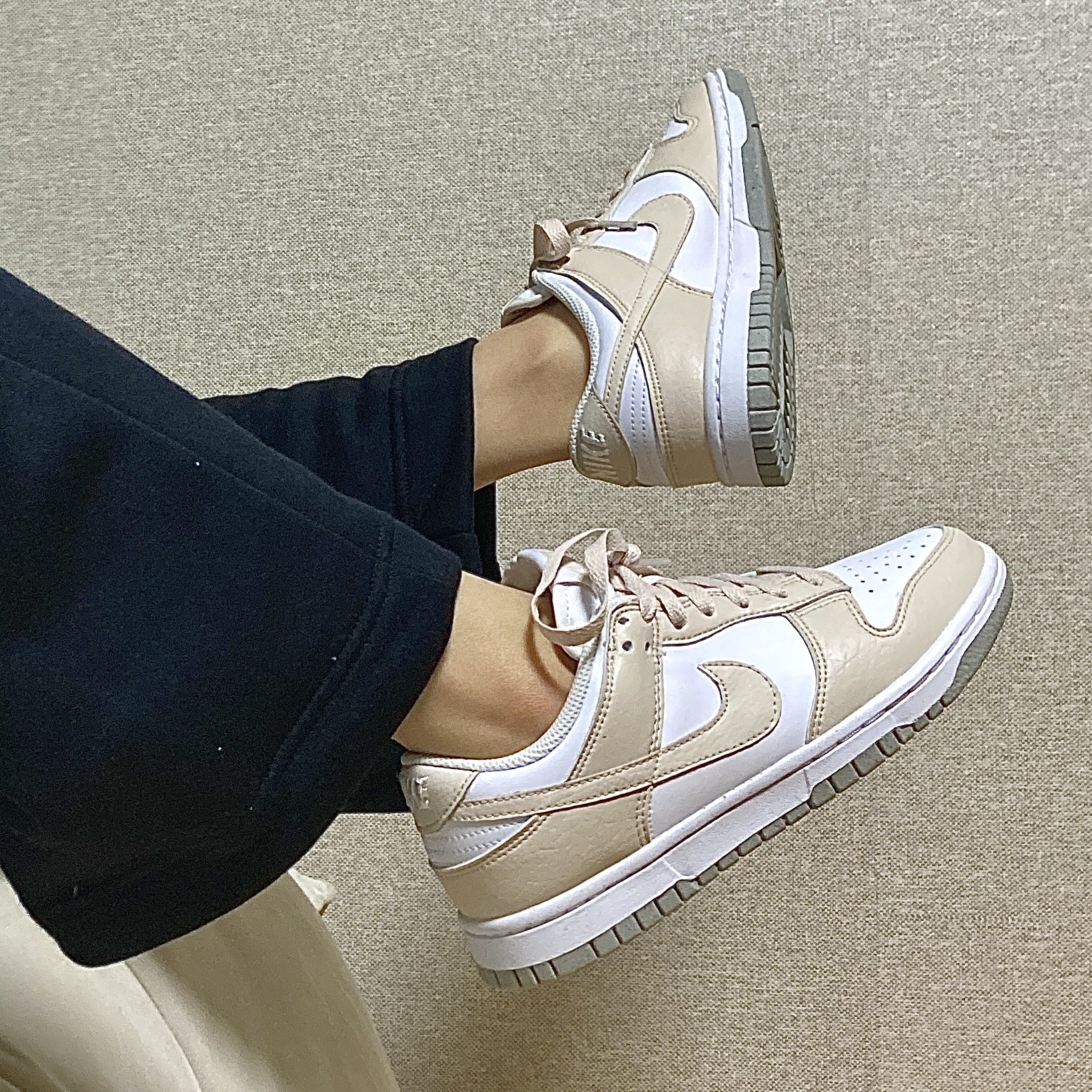 (W) Nike Dunk Low Next Nature Light Orewood Brown 착용 스타일 - 2