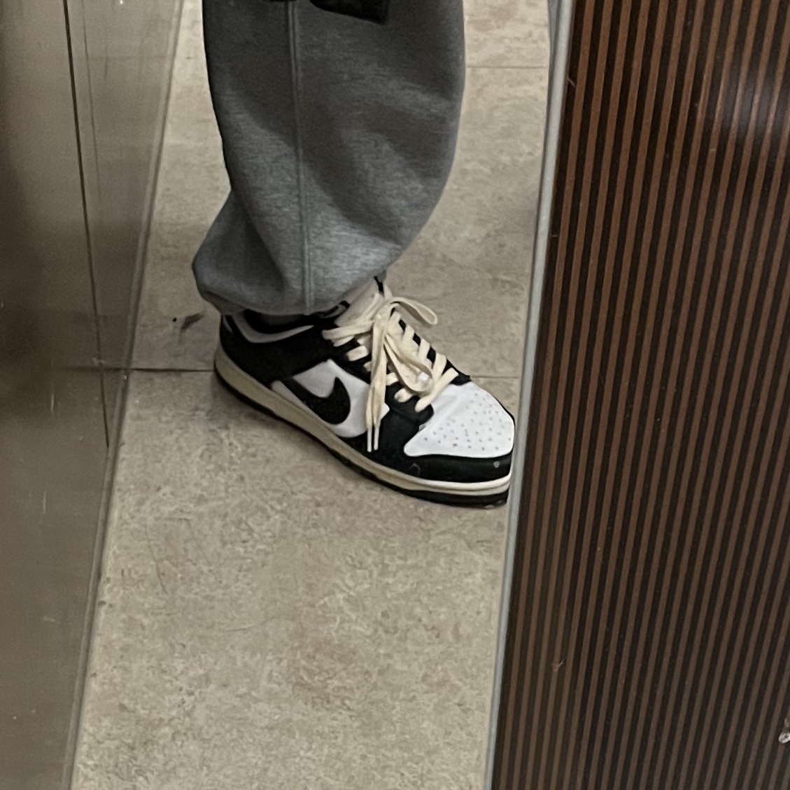 Nike Dunk Low Retro Black, Nike x Stussy NRG BR Fleece Pants Grey 착용 스타일