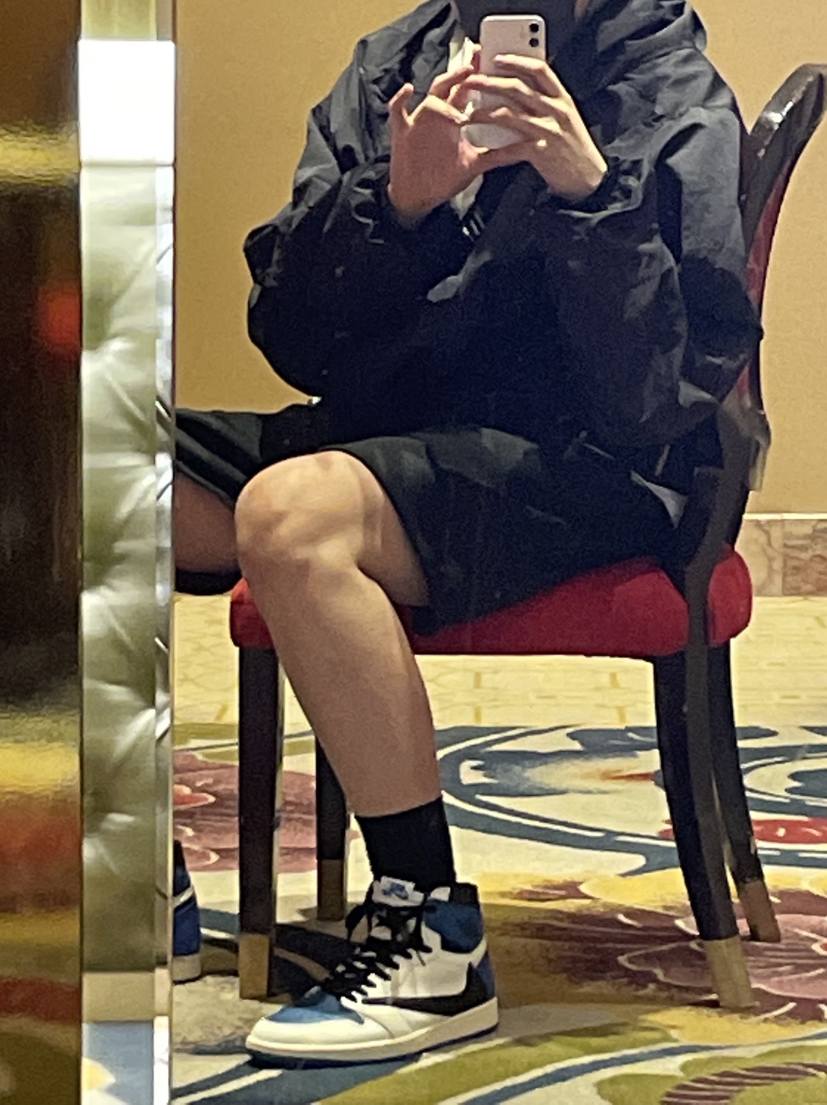 Nike x Fear of God Bomber Hooded Jacket Black, Jordan 1 x Travis Scott x Fragment Retro High OG SP Military Blue 착용 스타일