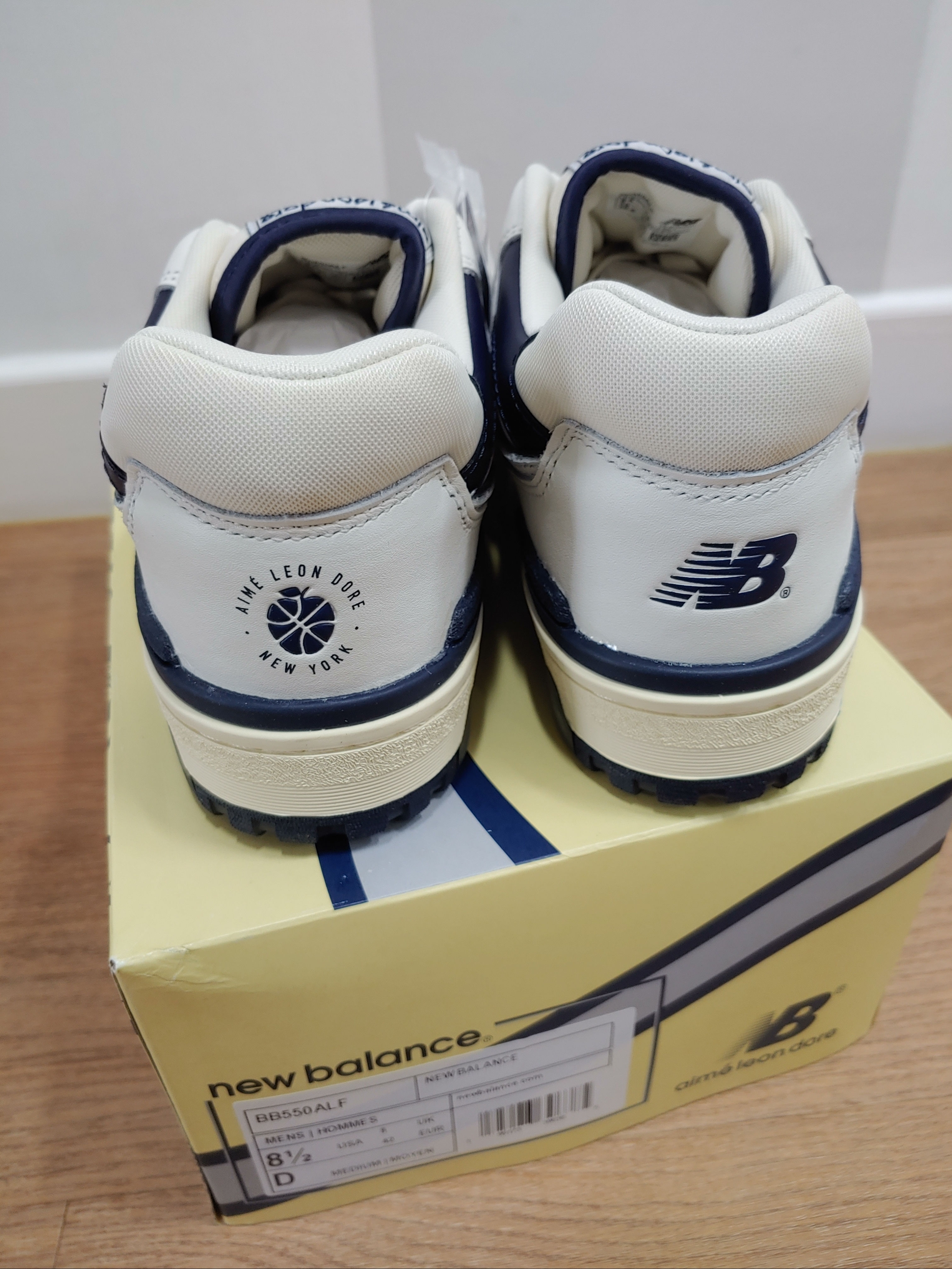 New Balance x Aime Leon Dore 550 Navy 착용 스타일 - 3