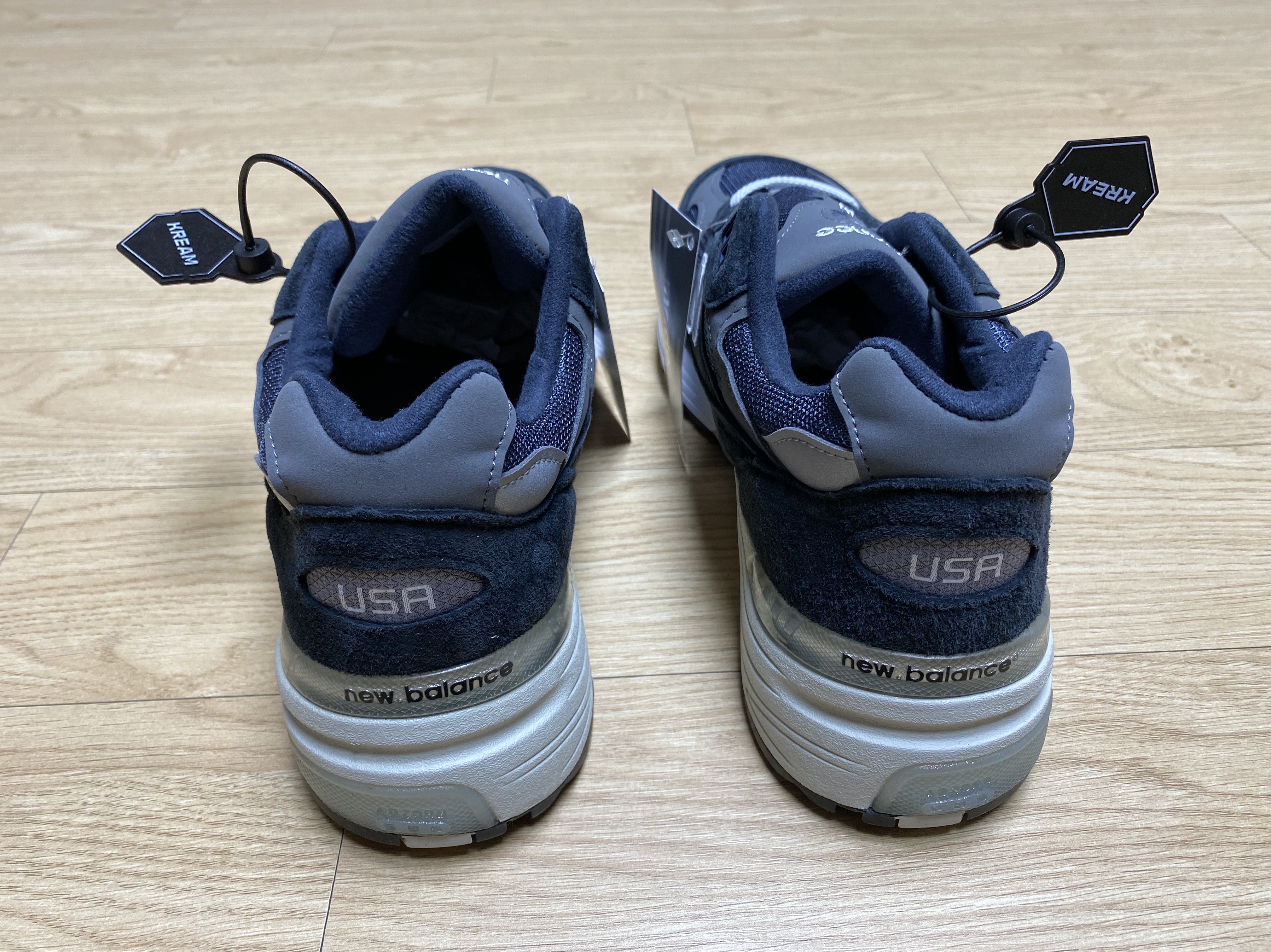 New Balance 992 Made in USA Navy, (W) New Balance 993 Made in USA Grey - B Standard 착용 스타일 - 3